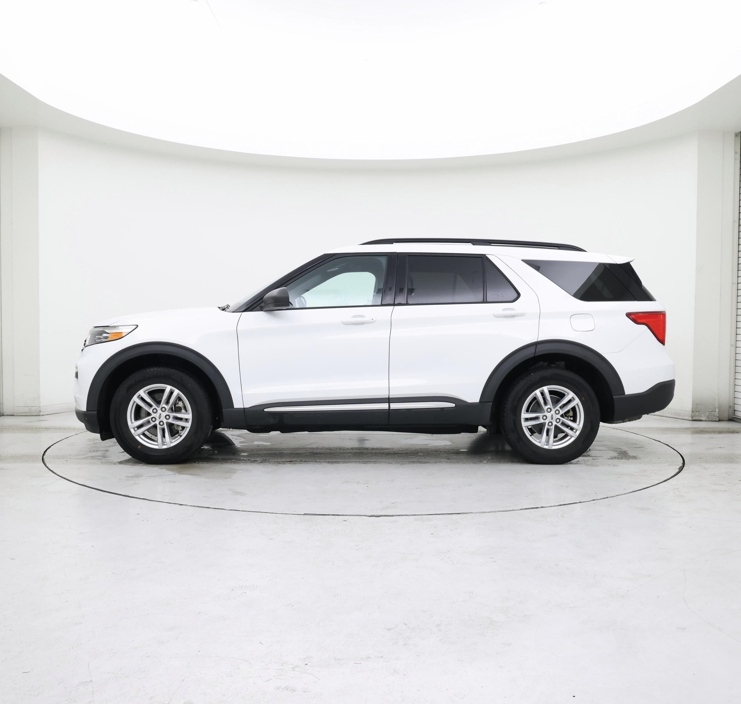 Thumbnail: 2020 Ford Explorer - 3