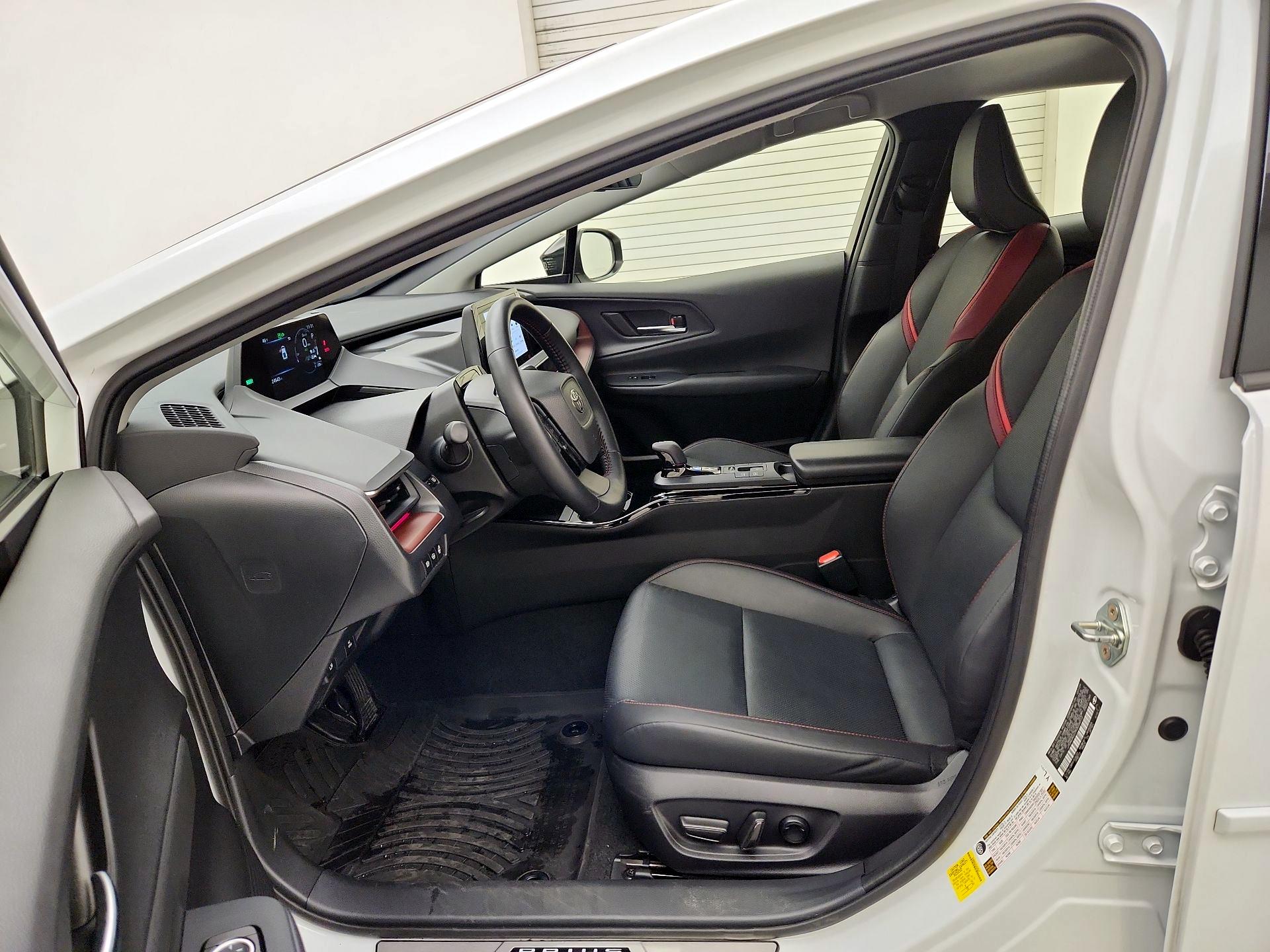 Thumbnail: 2024 Toyota Prius Prime - 11