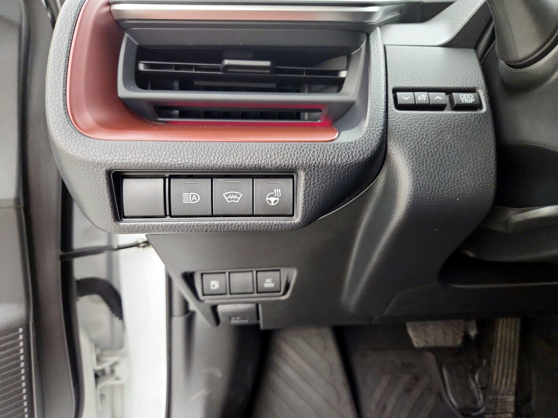 Thumbnail: 2024 Toyota Prius Prime - 13