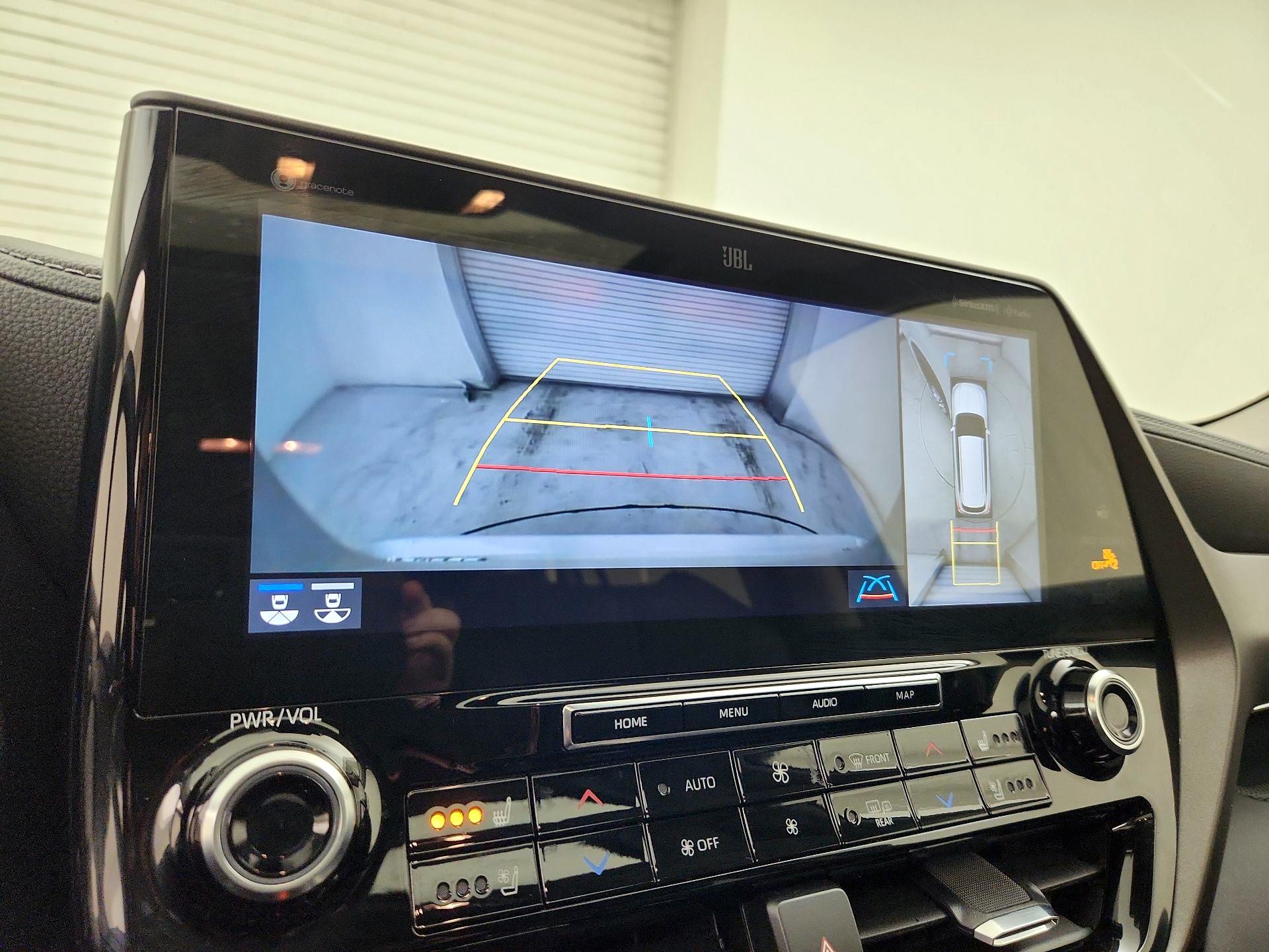 Thumbnail: 2021 Toyota Highlander - 15