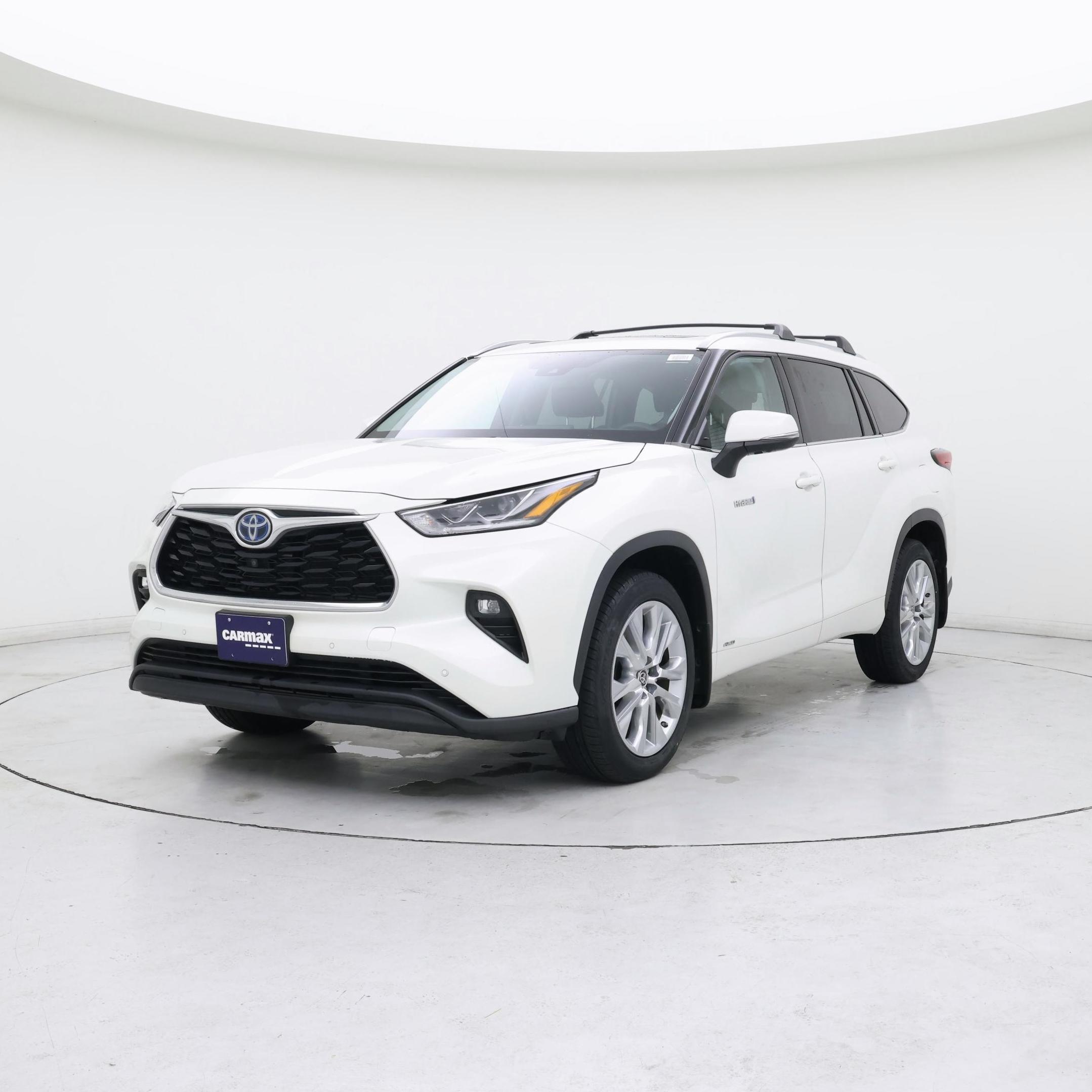 Thumbnail: 2021 Toyota Highlander - 4