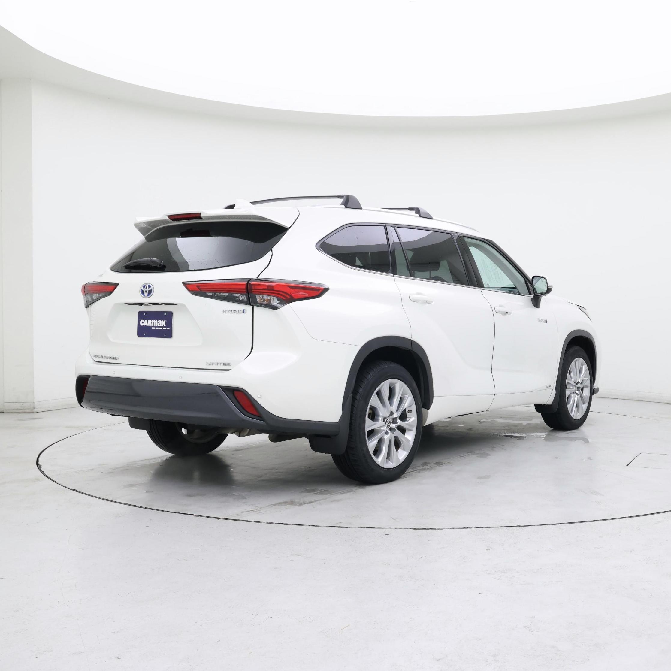 Thumbnail: 2021 Toyota Highlander - 8