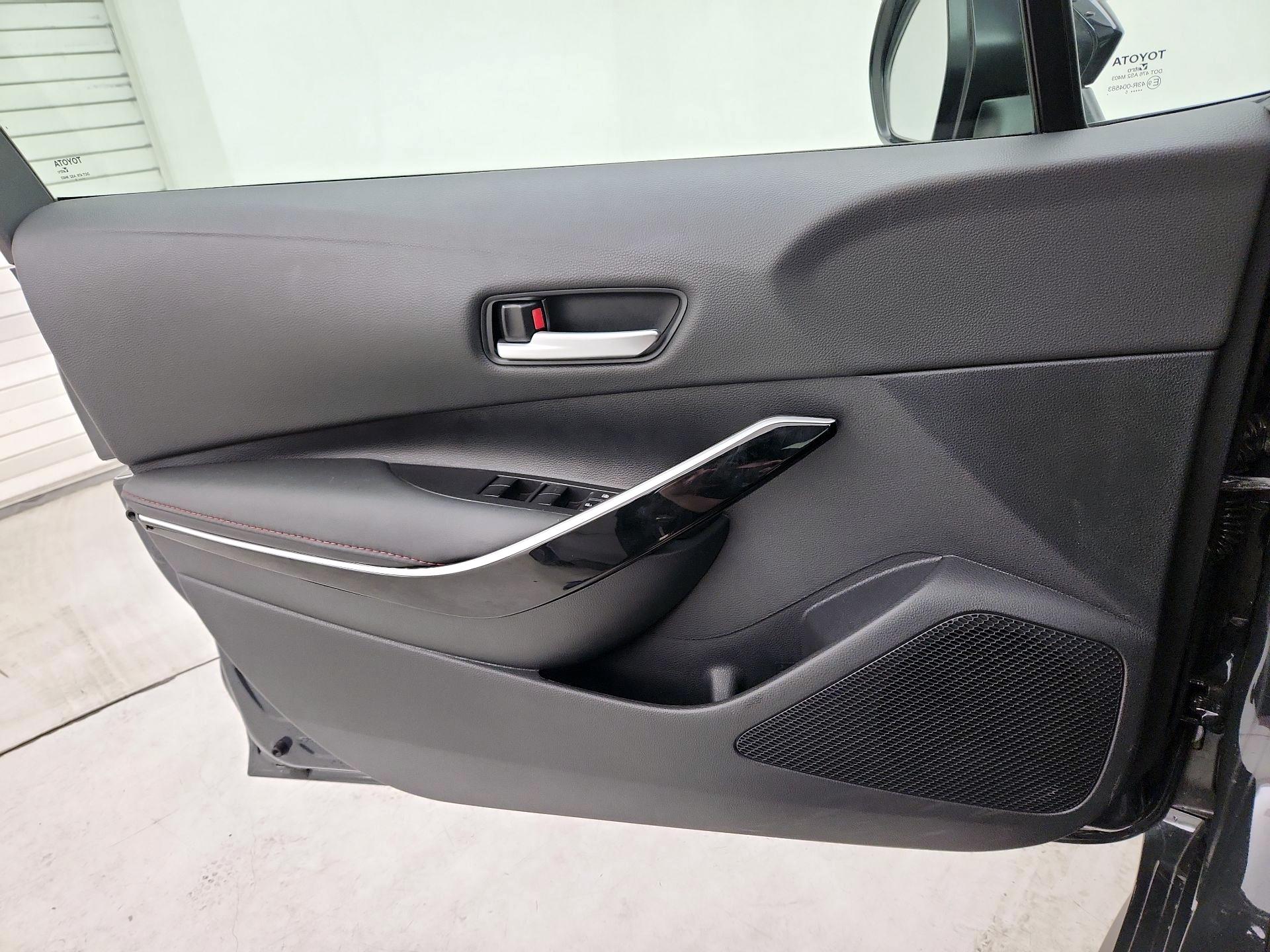 Thumbnail: 2025 Toyota Corolla - 12