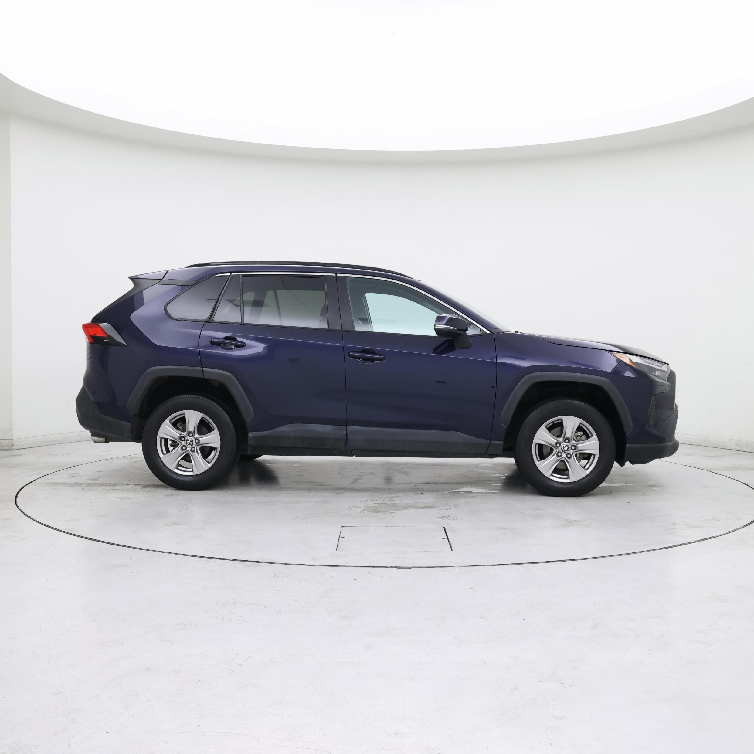 Thumbnail: 2022 Toyota RAV4 - 7