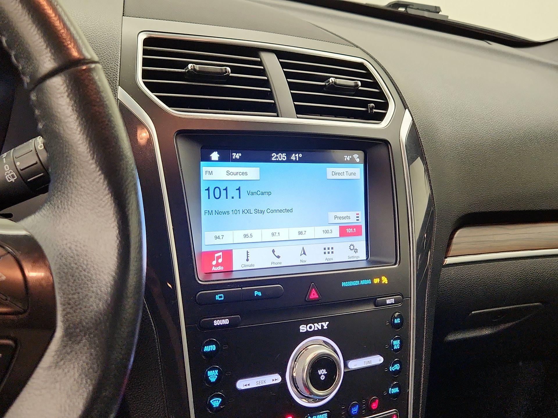 Thumbnail: 2019 Ford Explorer - 16