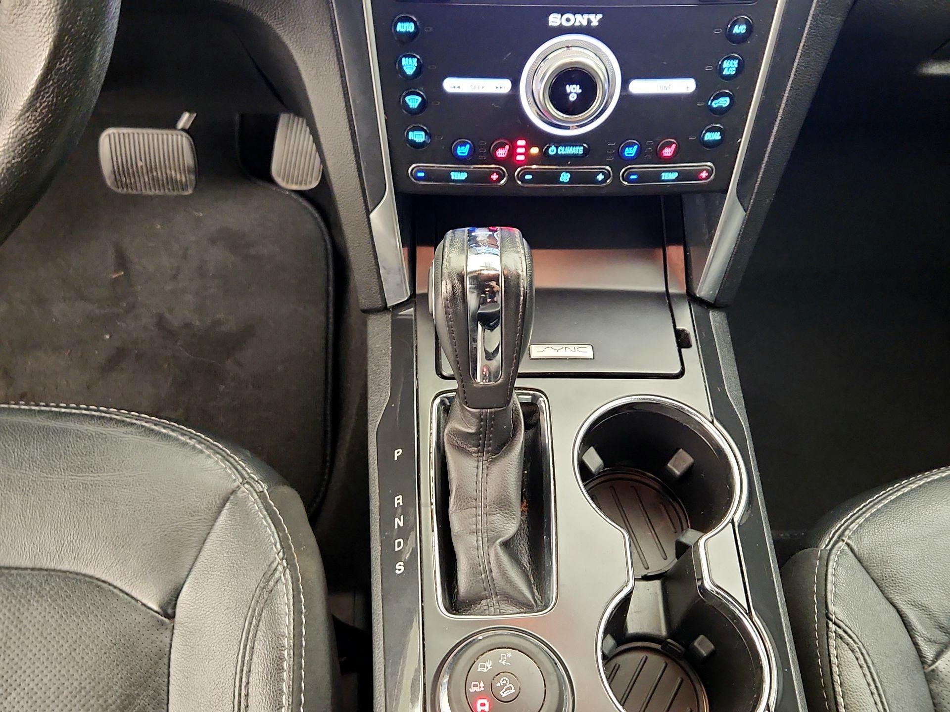 Thumbnail: 2019 Ford Explorer - 18