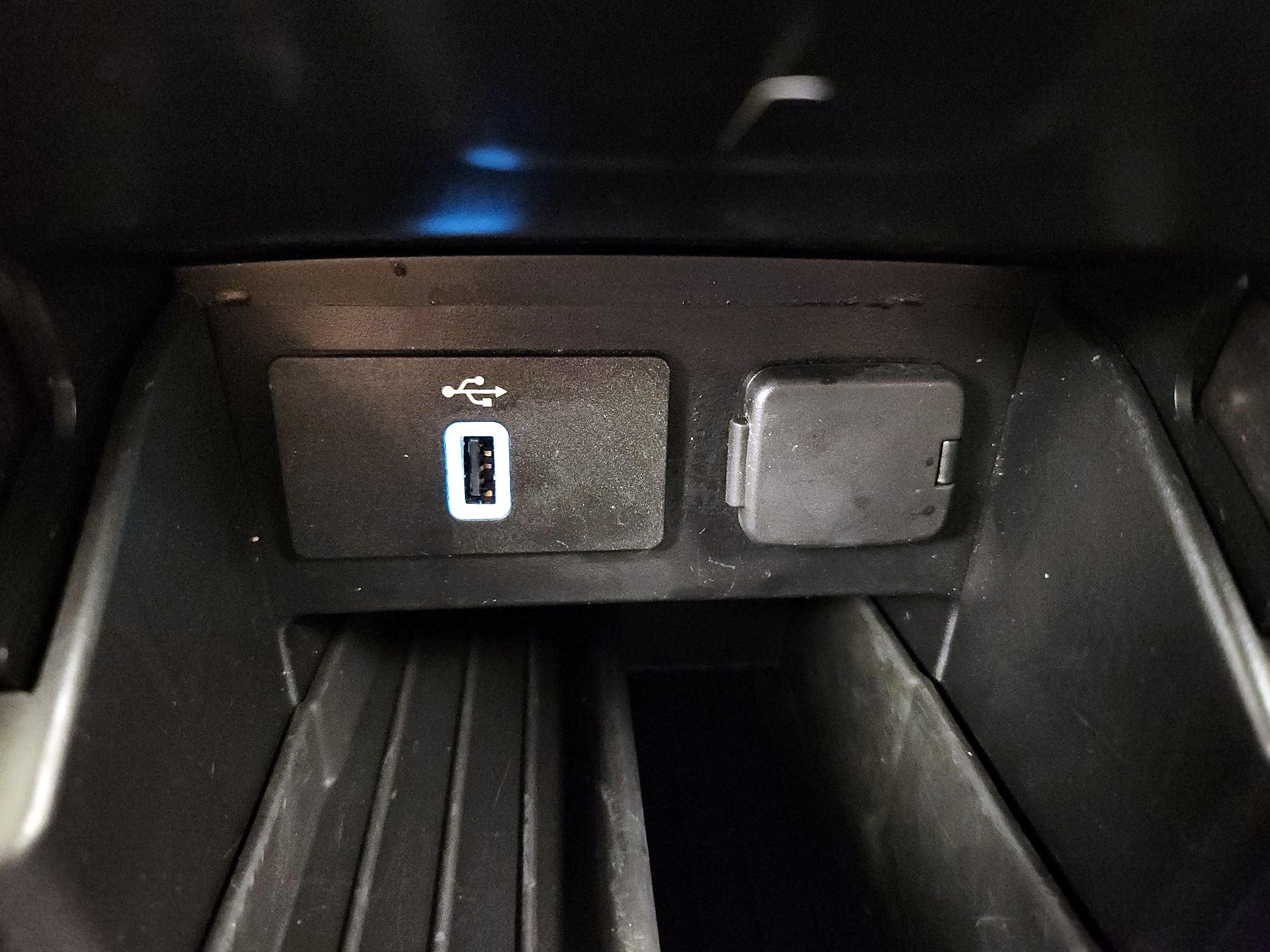 Thumbnail: 2019 Ford Explorer - 19