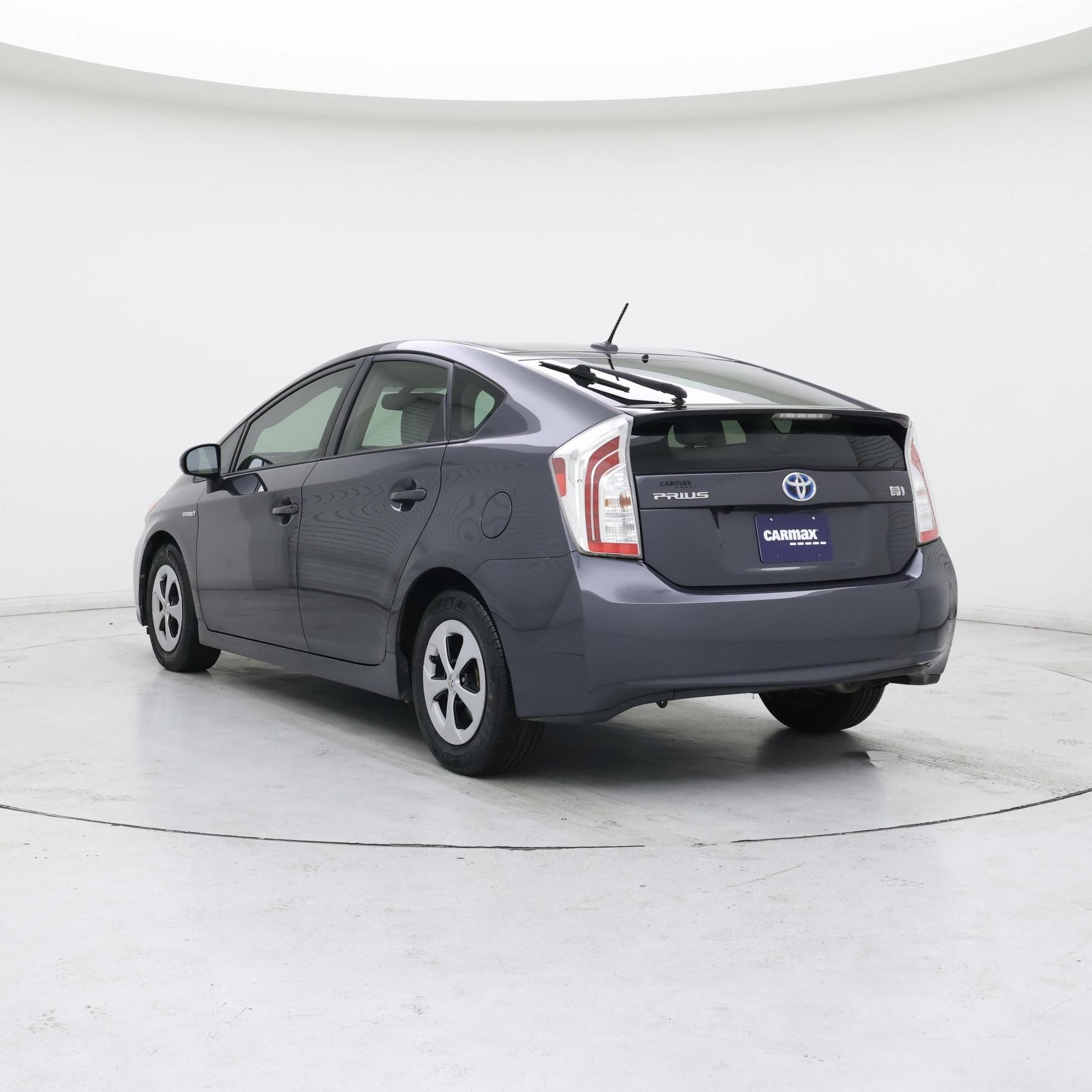 Thumbnail: 2015 Toyota Prius - 2