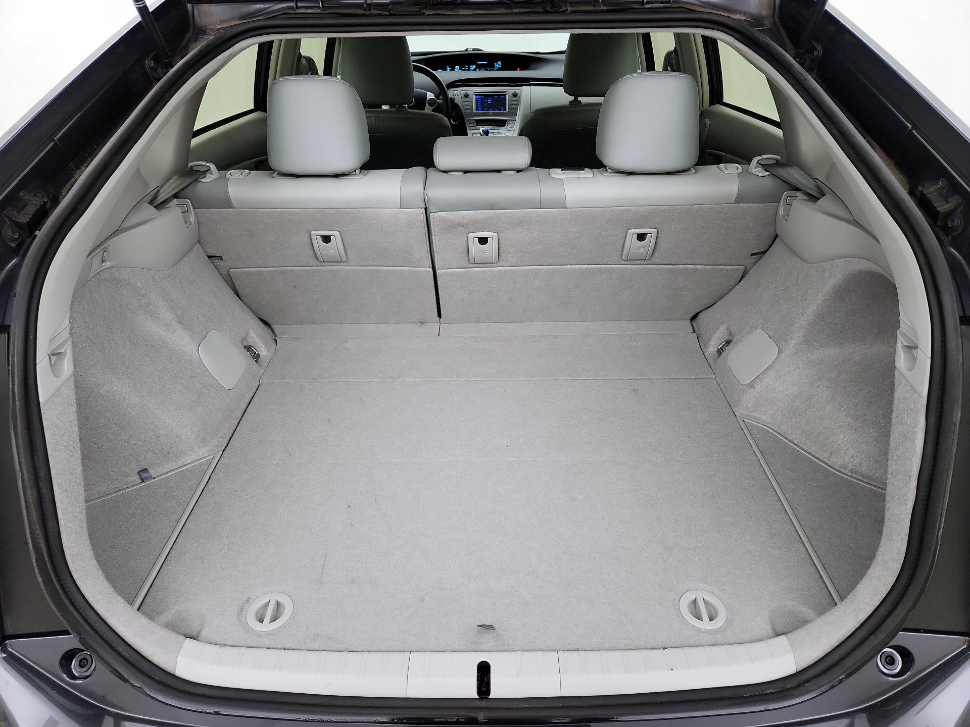 Thumbnail: 2015 Toyota Prius - 20