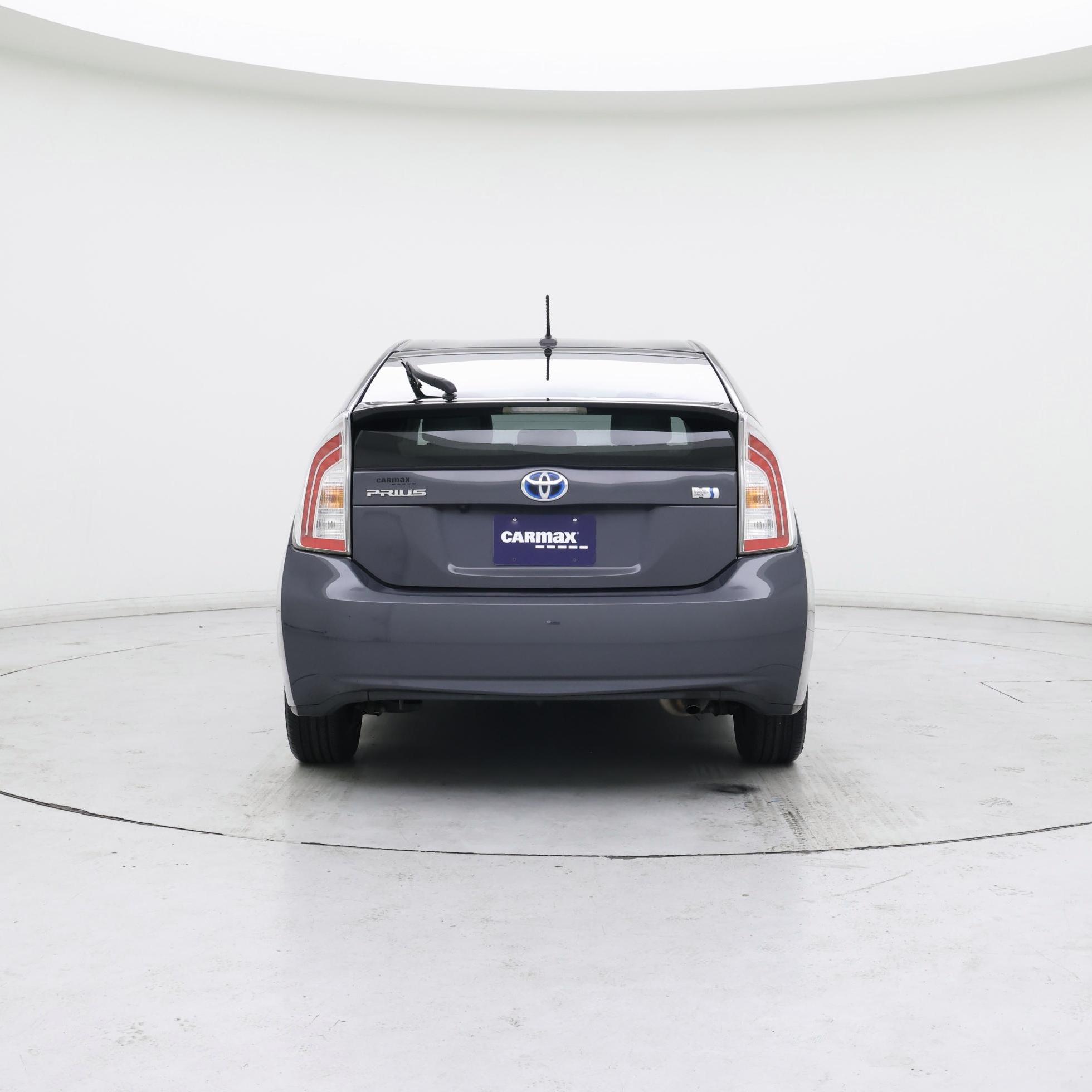 Thumbnail: 2015 Toyota Prius - 6