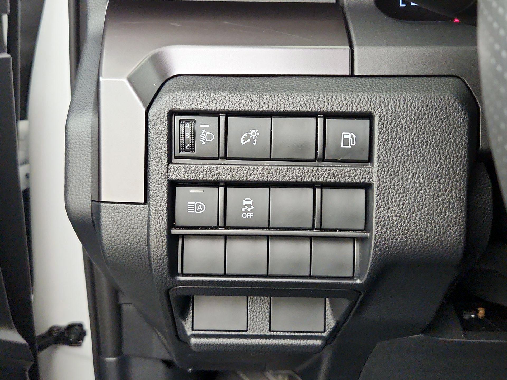 Thumbnail: 2025 Toyota 4Runner - 13