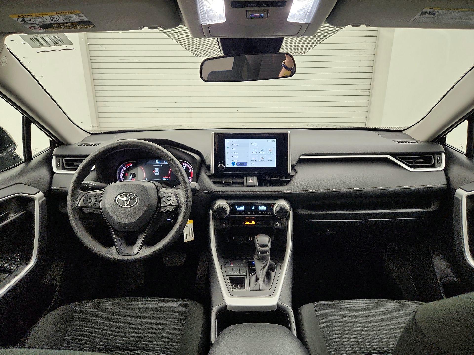 Thumbnail: 2025 Toyota RAV4 - 9