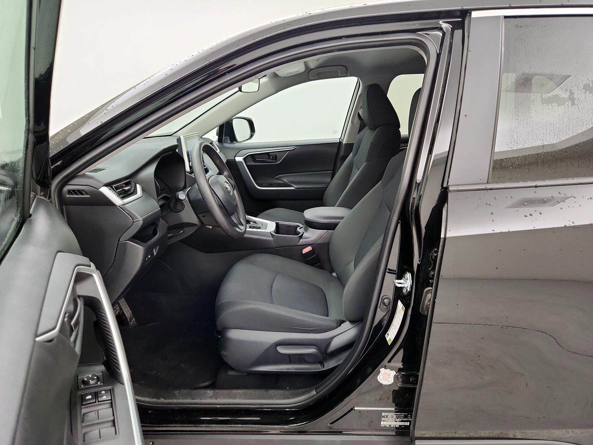 Thumbnail: 2025 Toyota RAV4 - 11