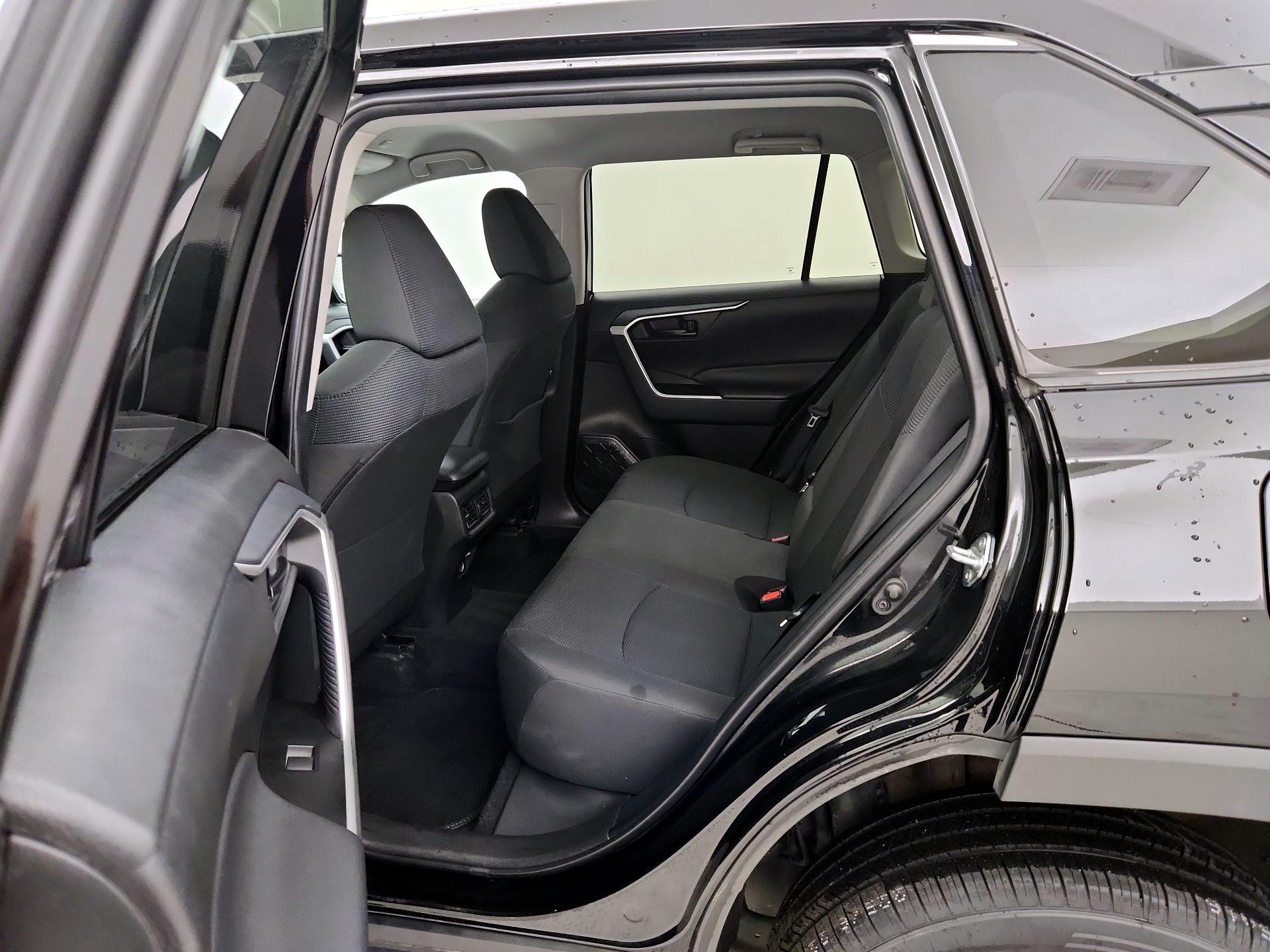 Thumbnail: 2025 Toyota RAV4 - 19