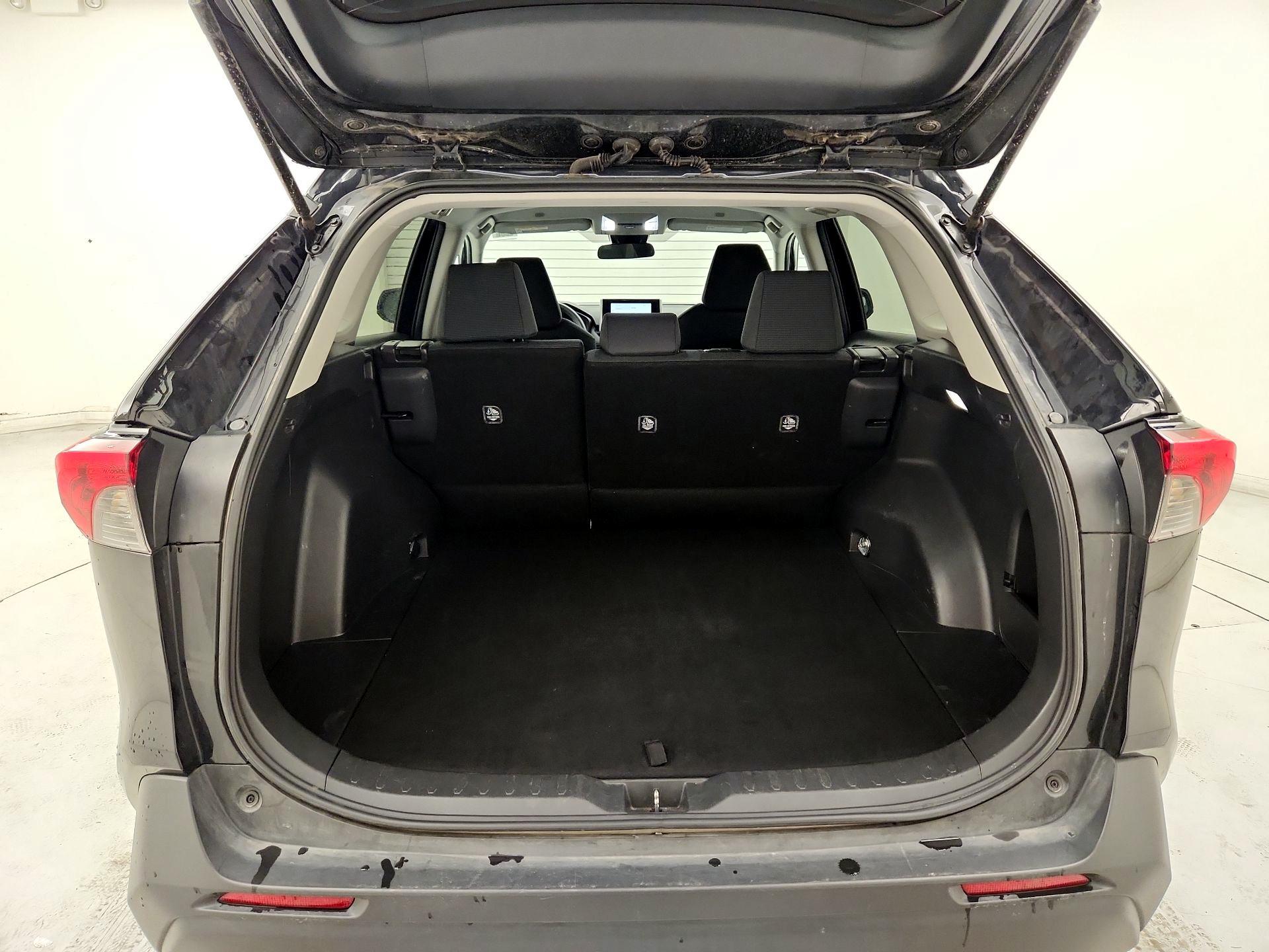 Thumbnail: 2025 Toyota RAV4 - 20