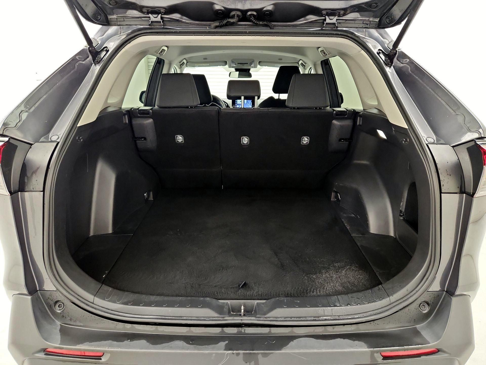 Thumbnail: 2025 Toyota RAV4 - 20