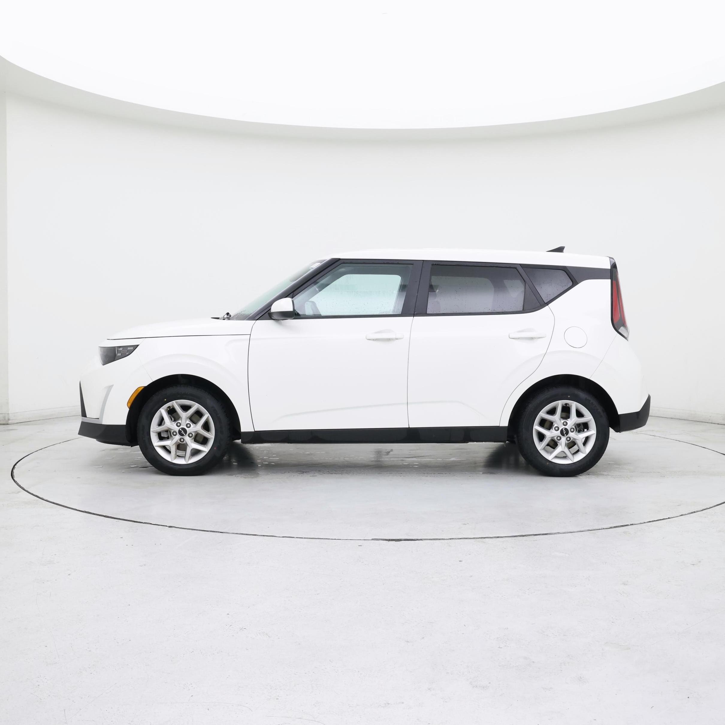 Thumbnail: 2023 Kia Soul - 3