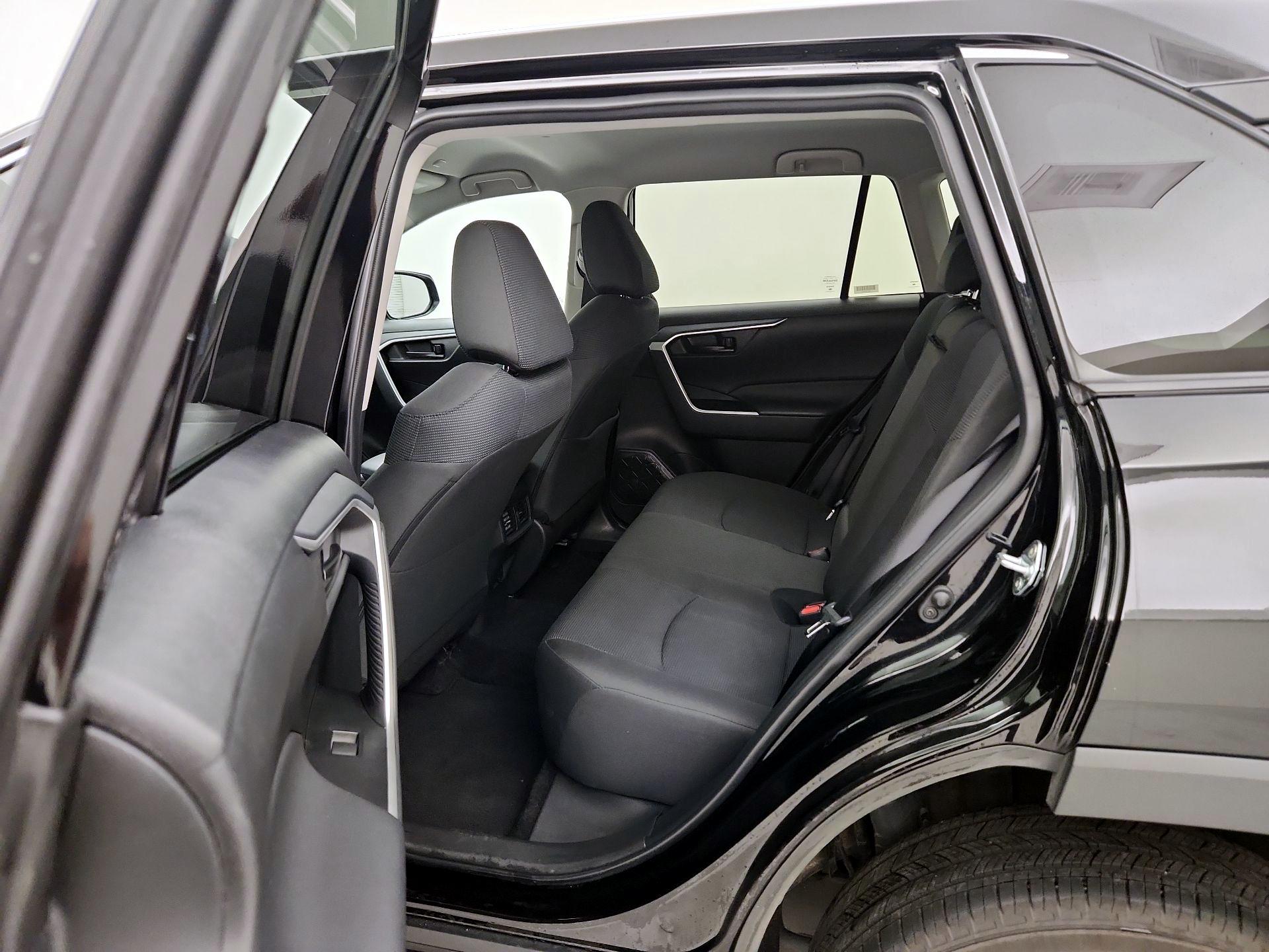 Thumbnail: 2025 Toyota RAV4 - 19