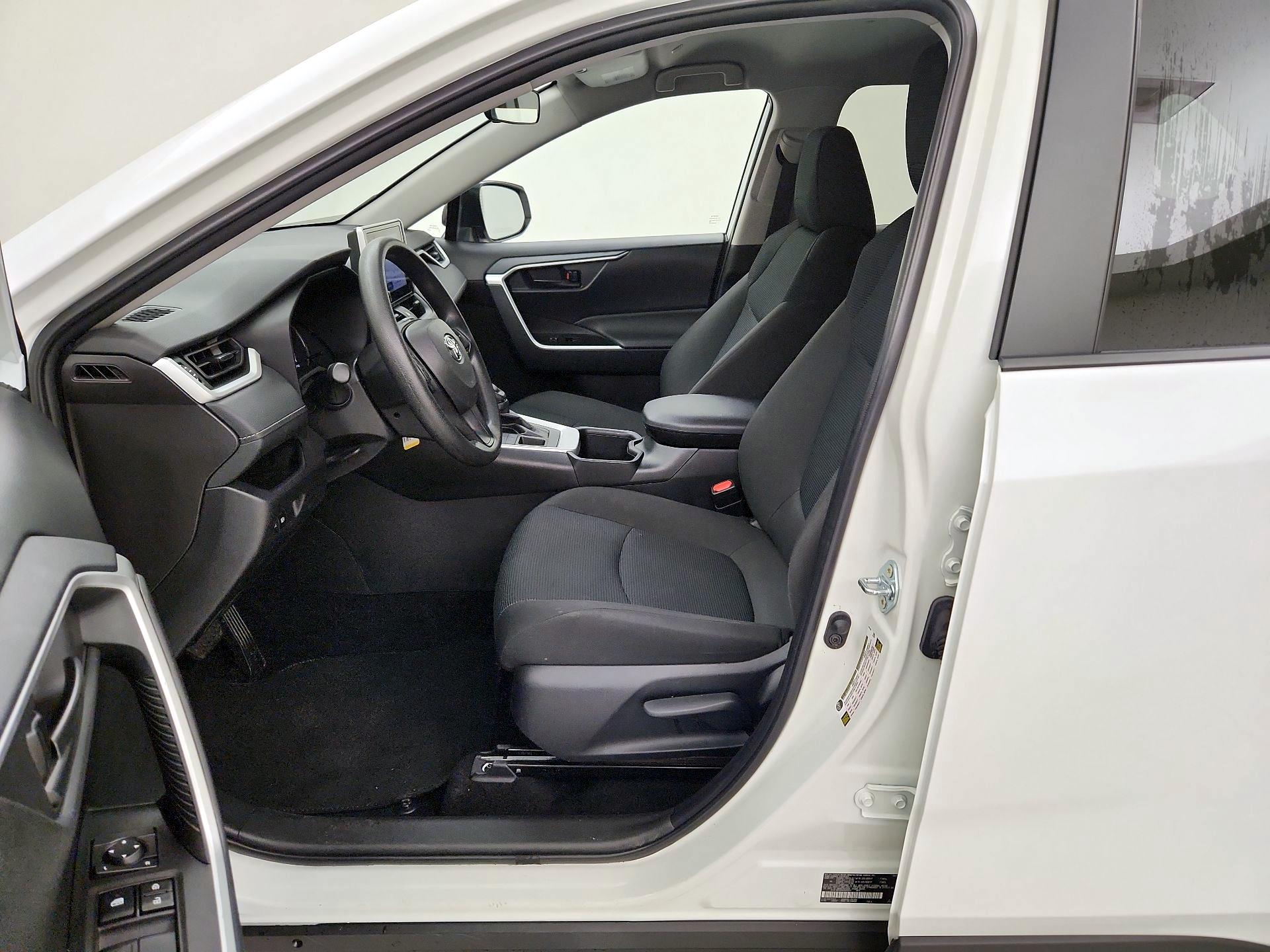 Thumbnail: 2025 Toyota RAV4 - 11