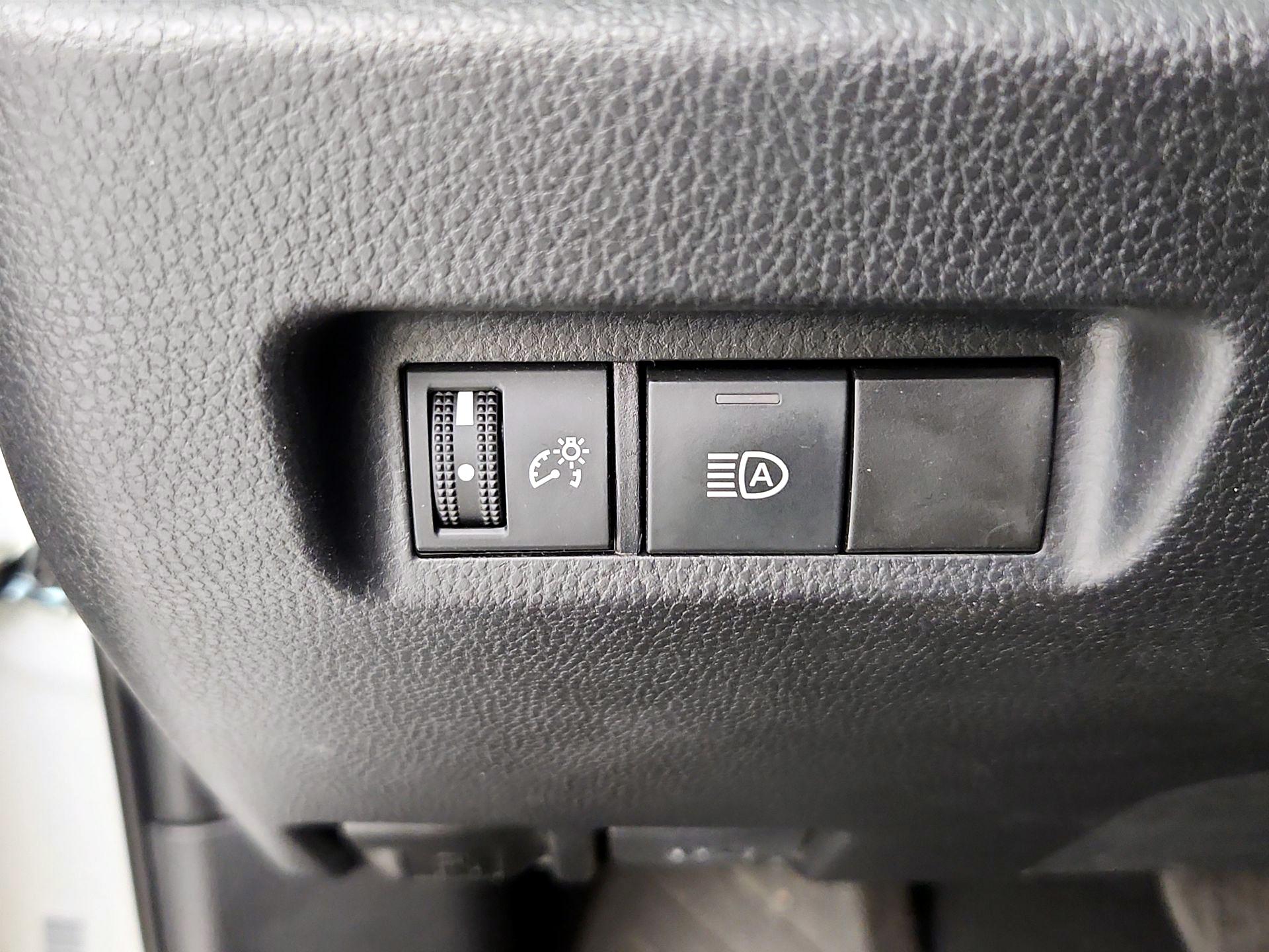 Thumbnail: 2025 Toyota RAV4 - 13