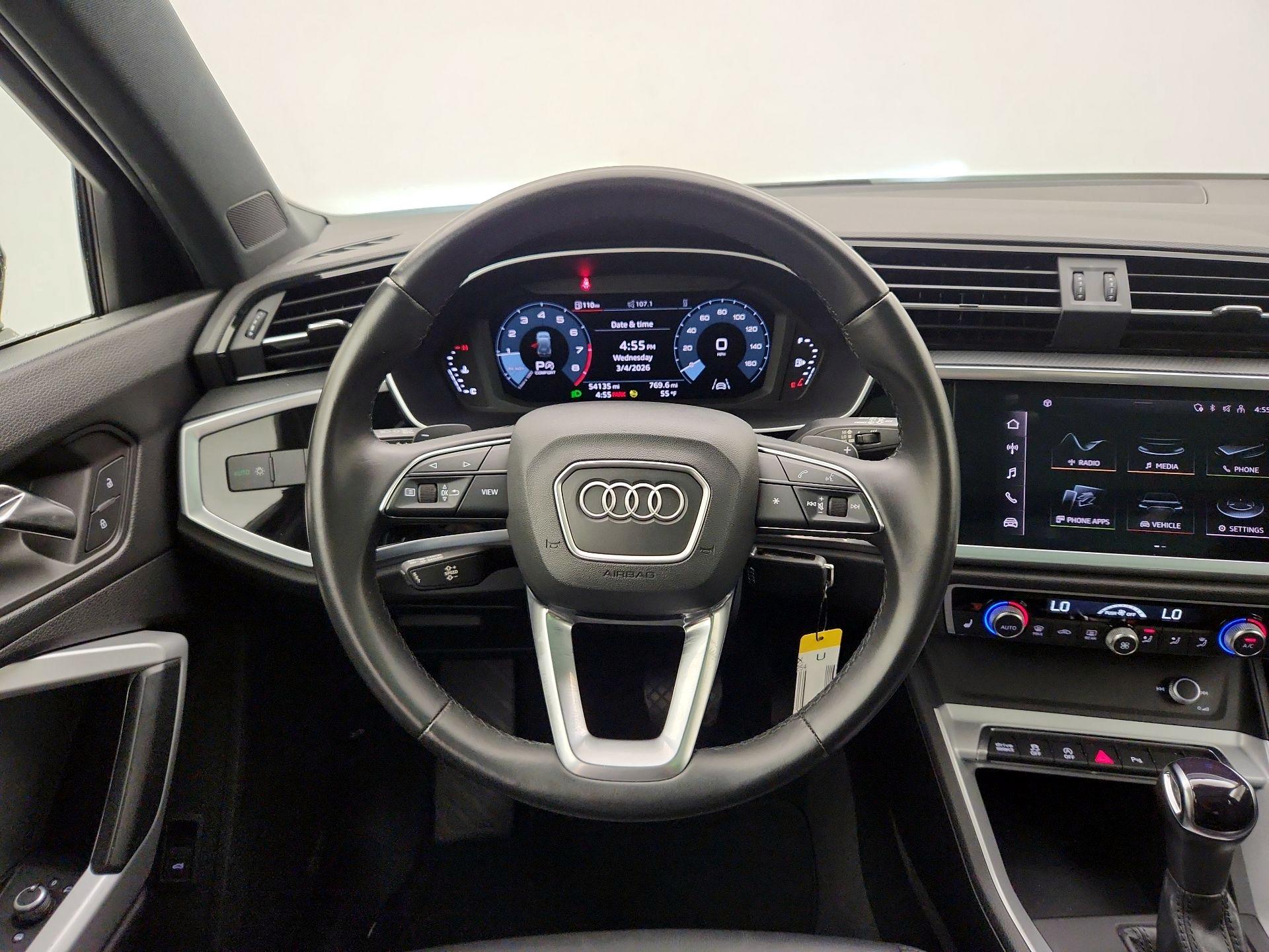 Thumbnail: 2022 Audi Q3 - 10