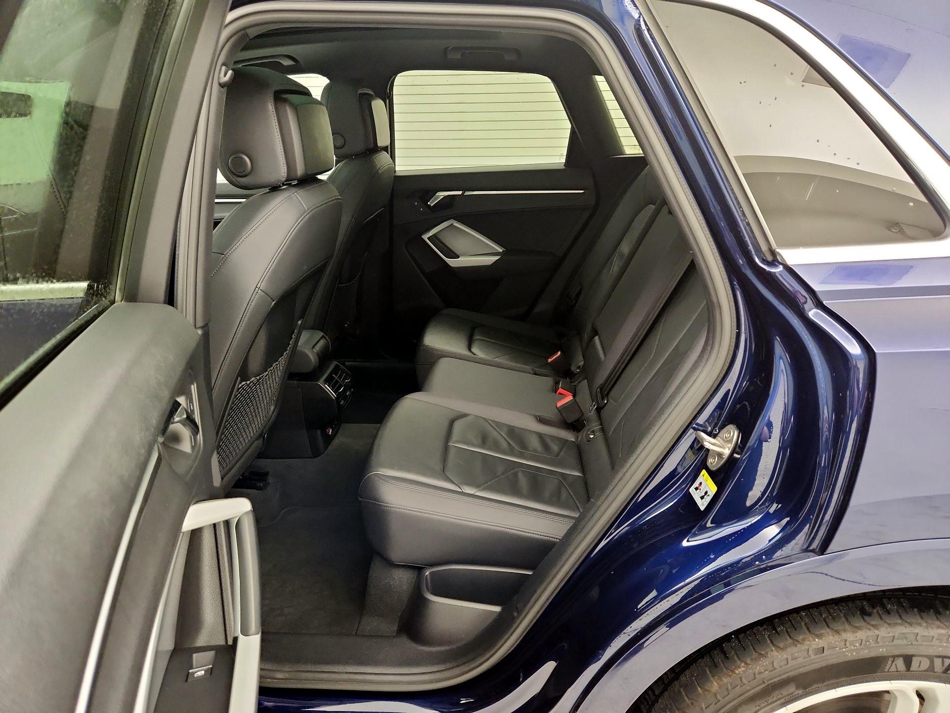 Thumbnail: 2022 Audi Q3 - 20