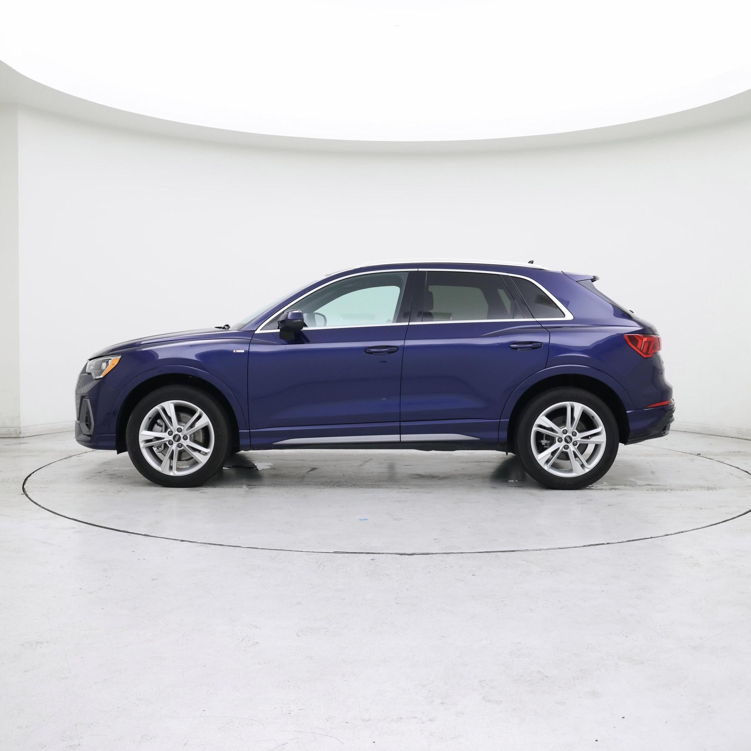 Thumbnail: 2022 Audi Q3 - 3
