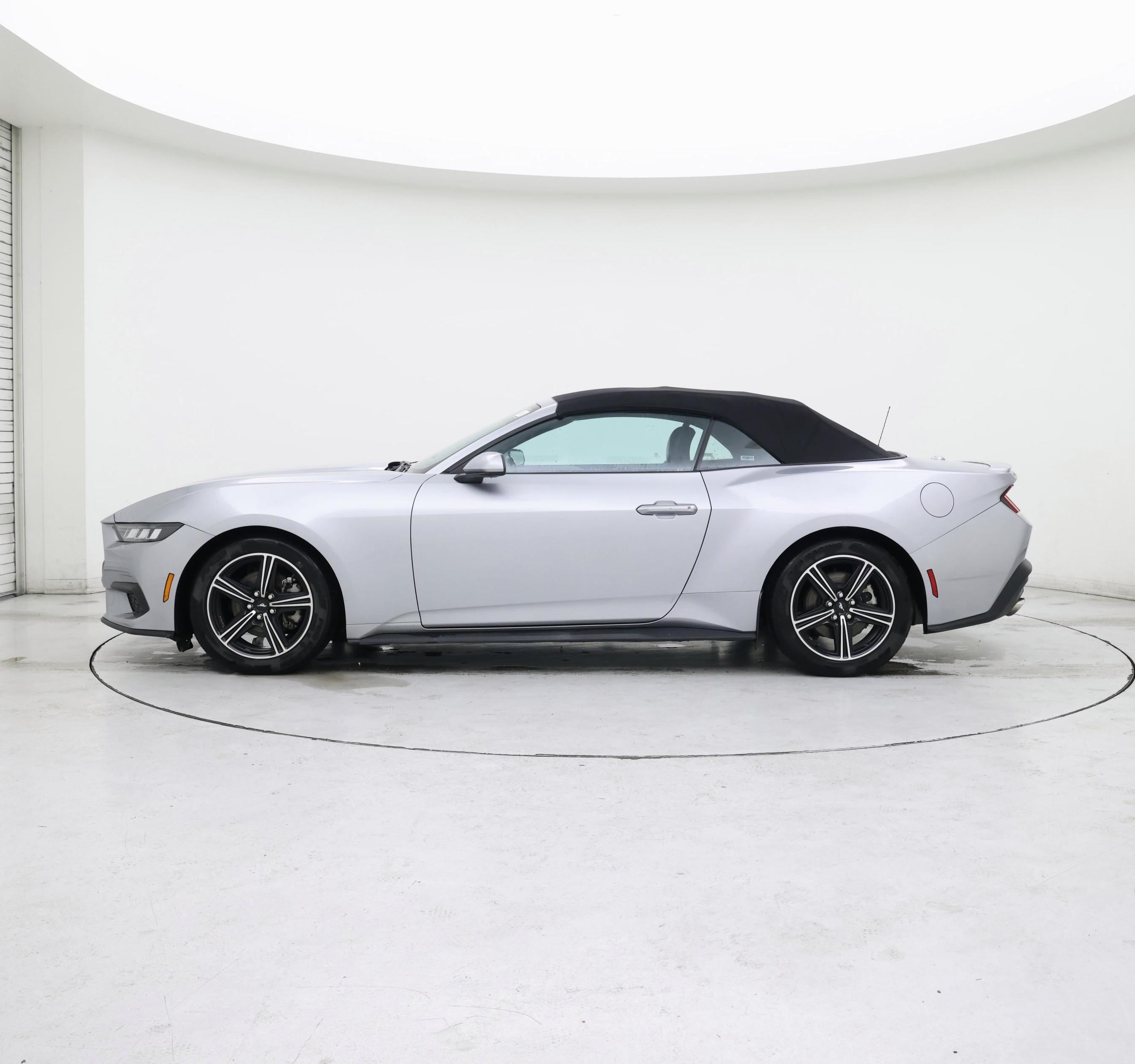 Thumbnail: 2024 Ford Mustang - 3