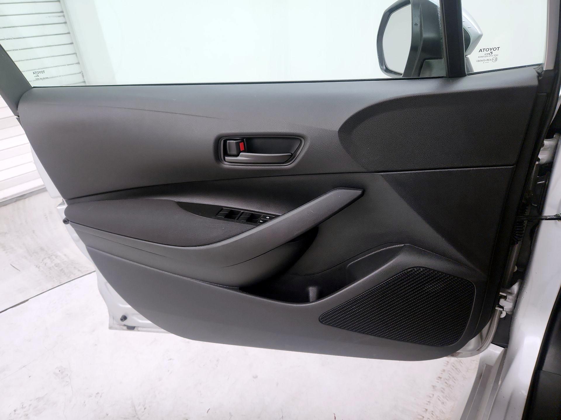 Thumbnail: 2025 Toyota Corolla - 12