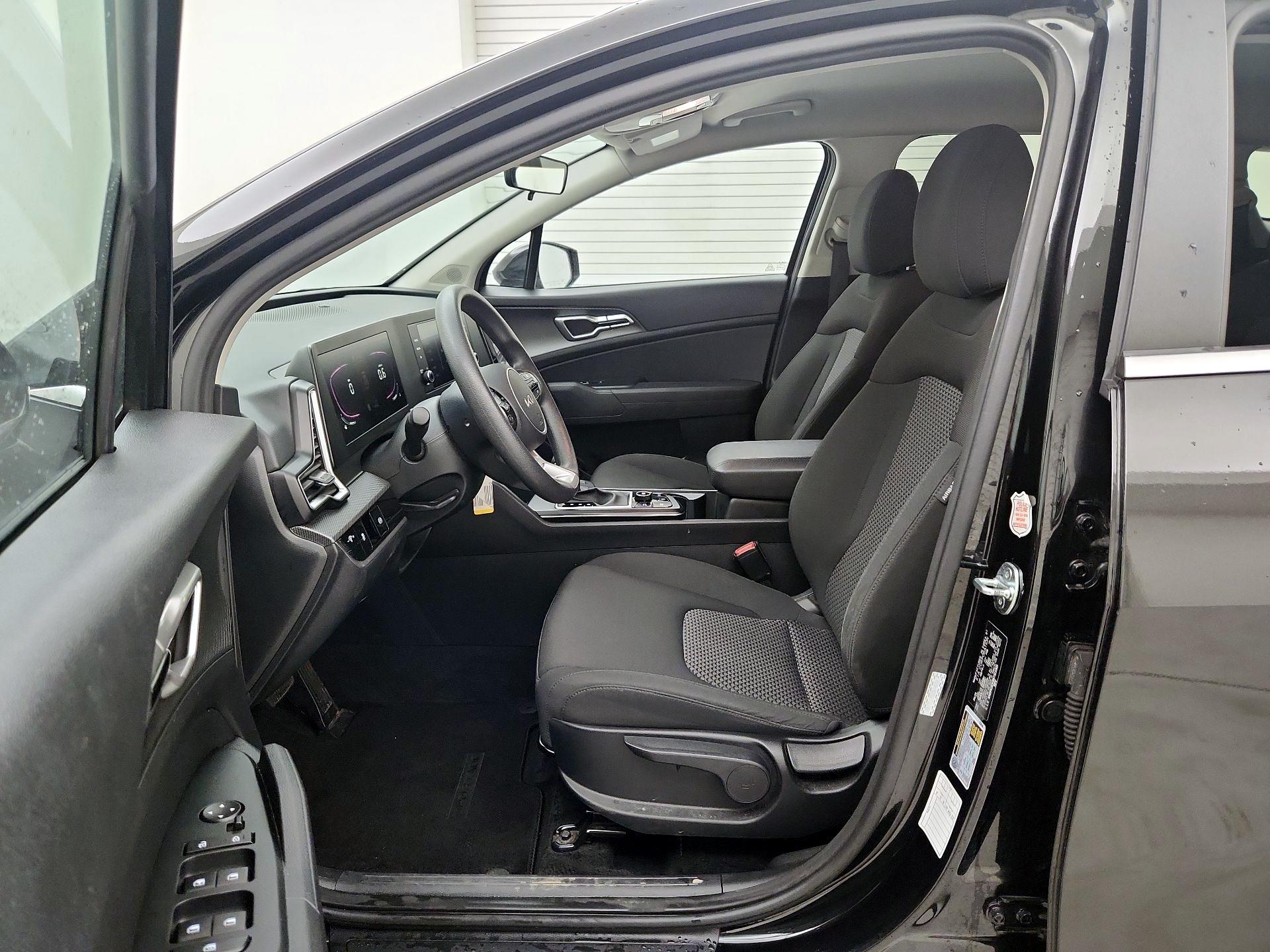 Thumbnail: 2024 Kia Sportage - 11