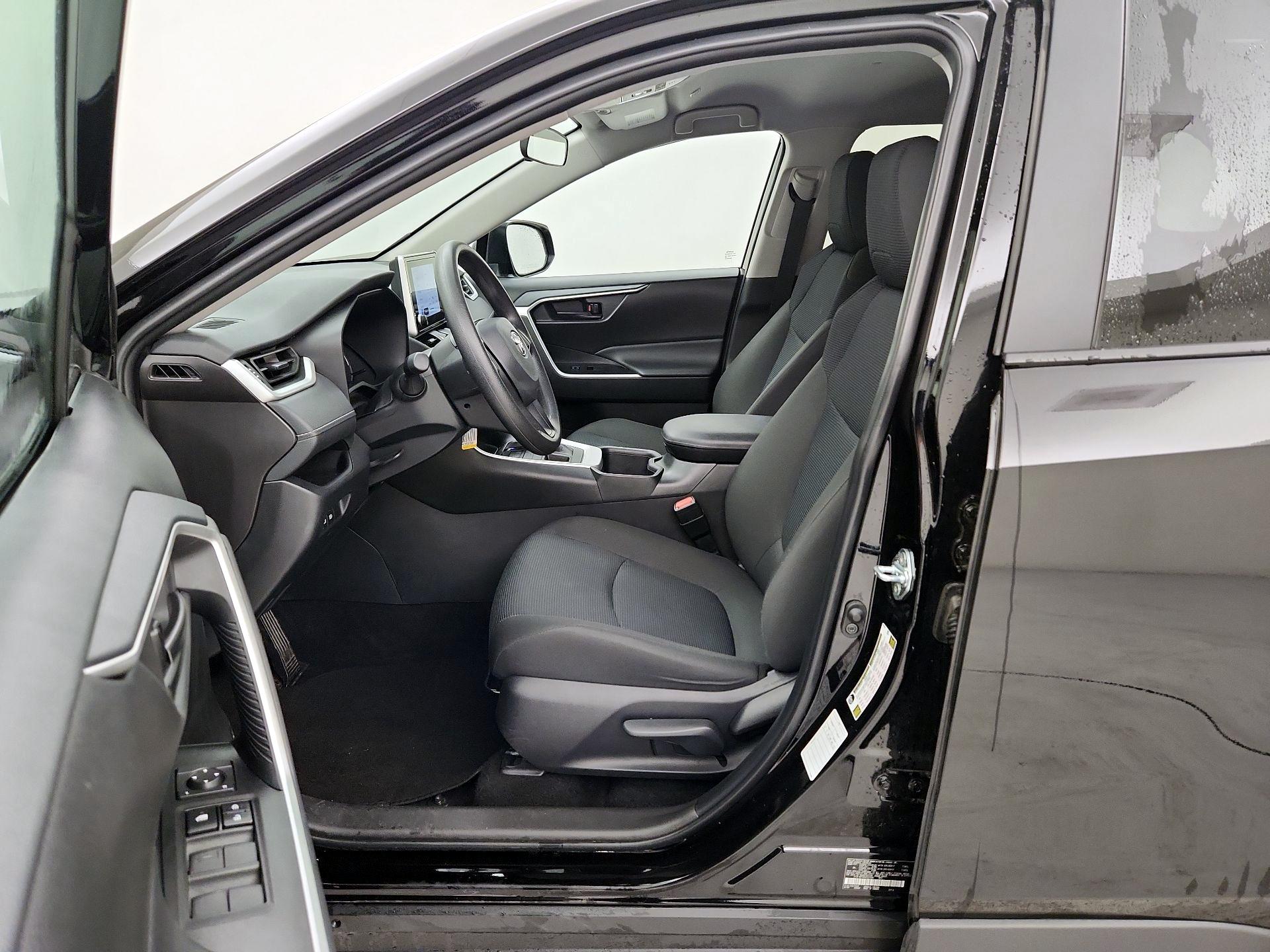 Thumbnail: 2025 Toyota RAV4 - 11