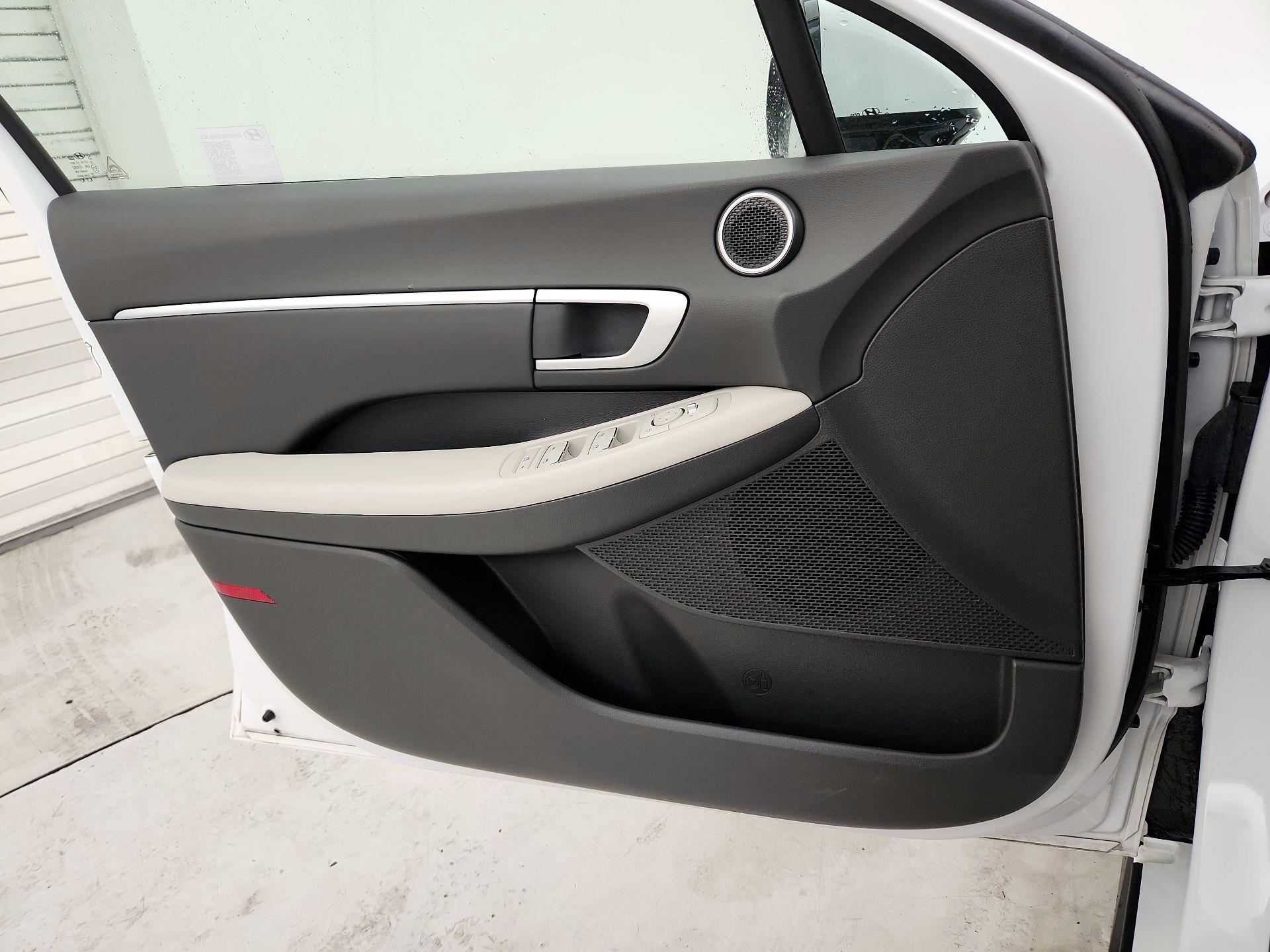 Thumbnail: 2025 Hyundai Sonata - 12