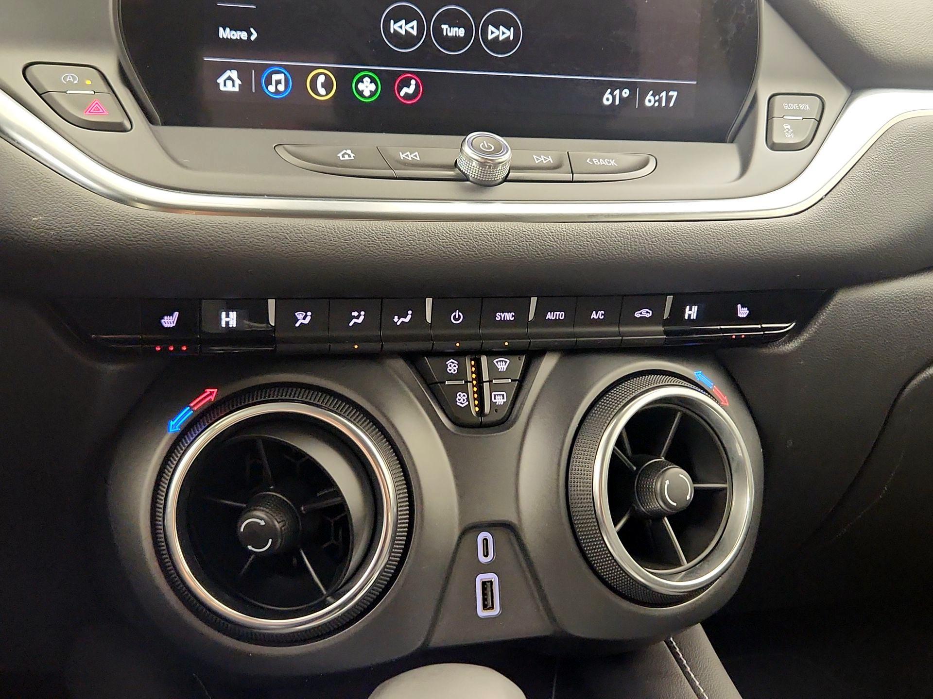 Thumbnail: 2024 Chevrolet Blazer - 16