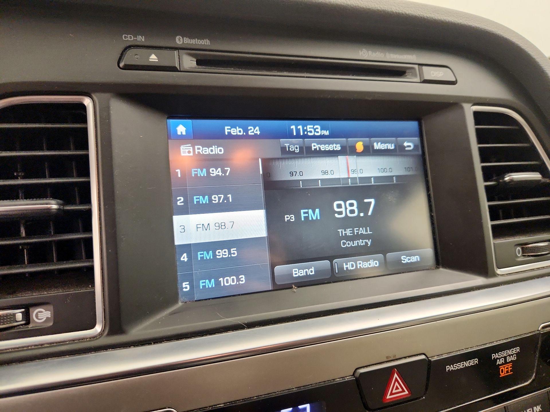 Thumbnail: 2016 Hyundai Sonata - 15