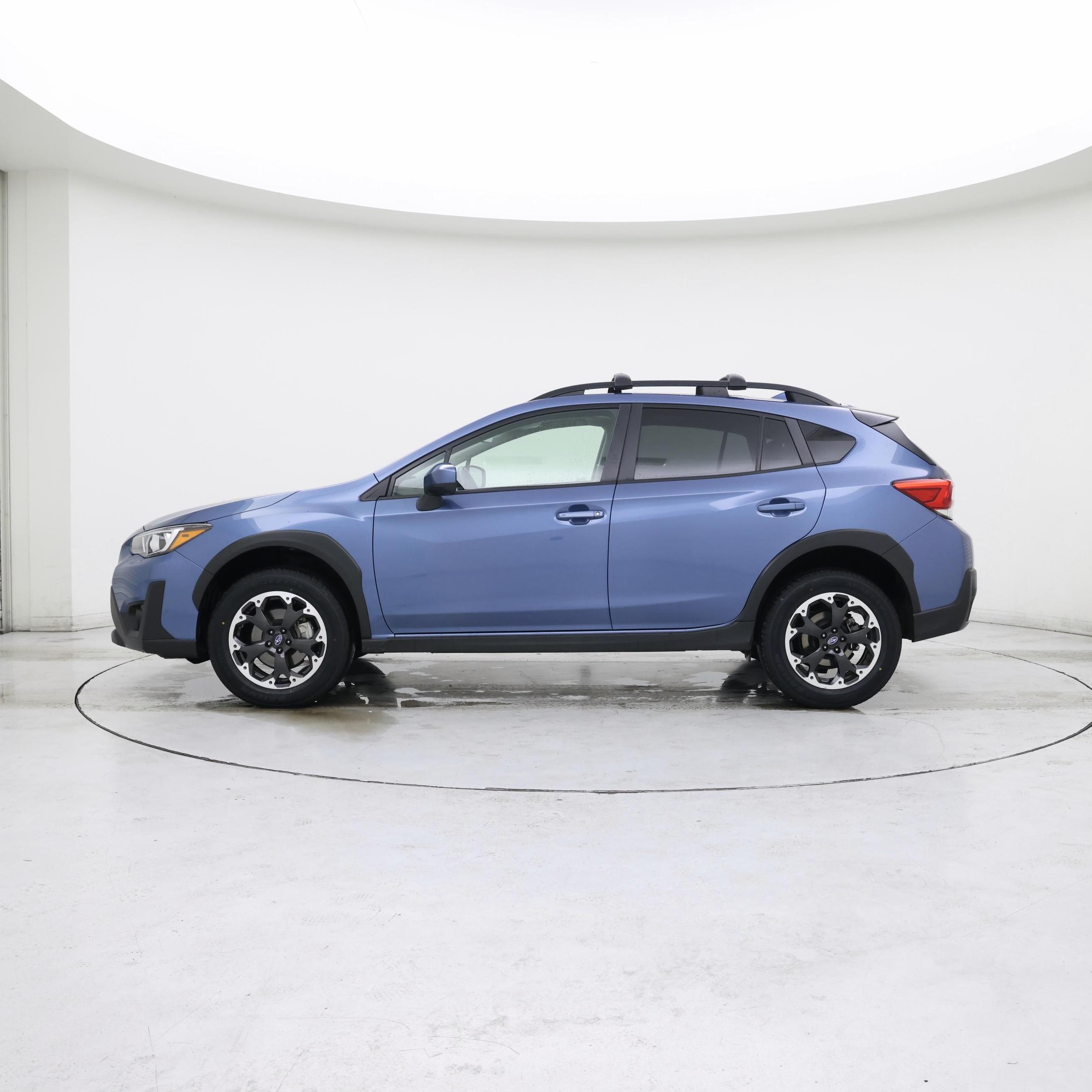 Thumbnail: 2021 Subaru Crosstrek - 3