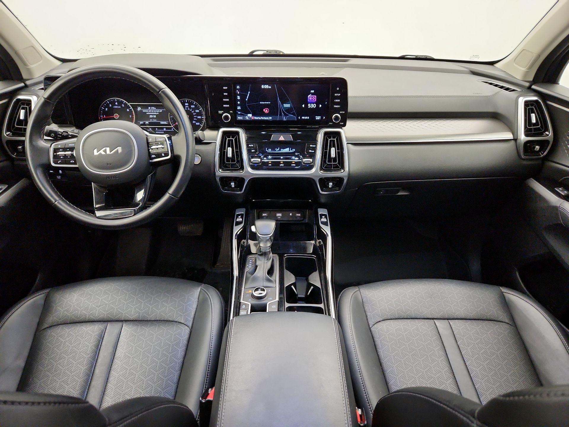 Thumbnail: 2022 Kia Sorento - 9