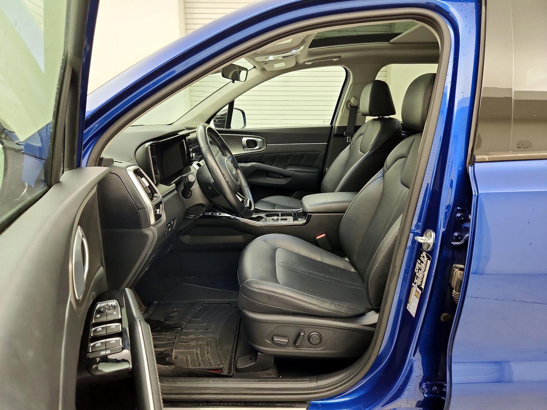 Thumbnail: 2022 Kia Sorento - 11