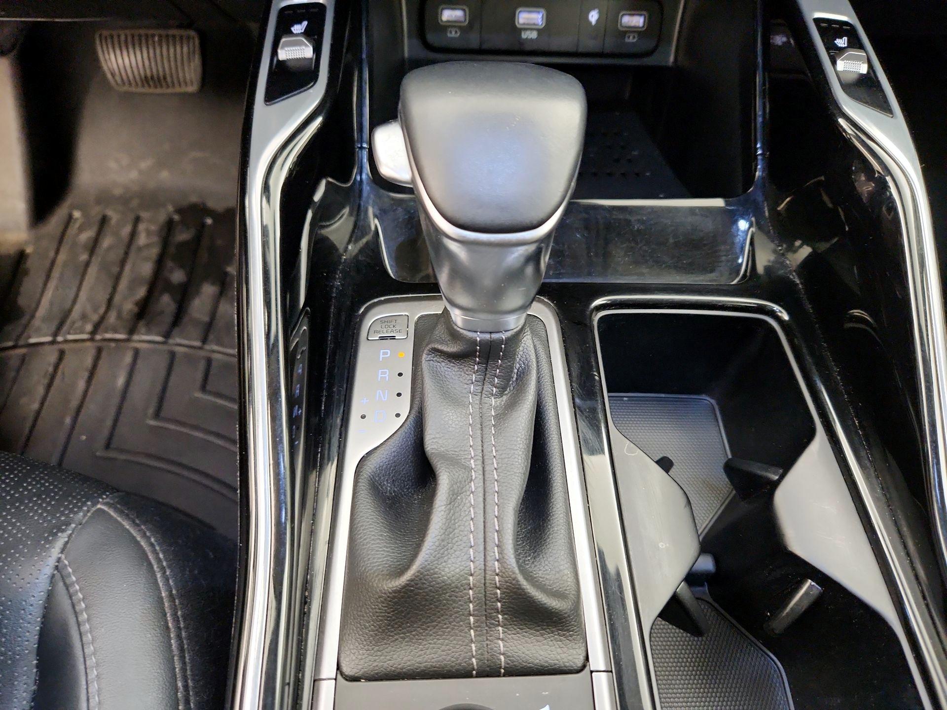 Thumbnail: 2022 Kia Sorento - 18