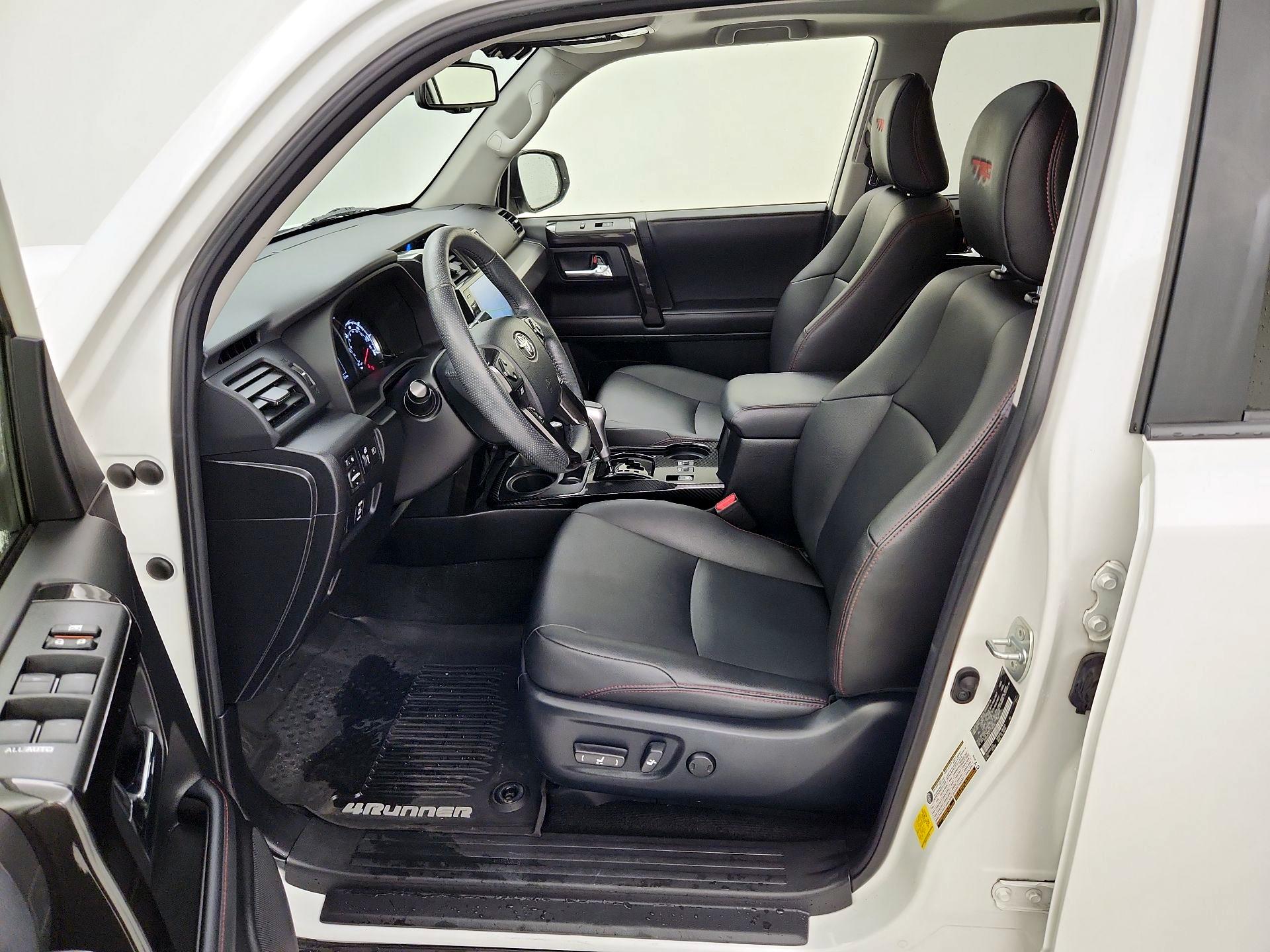 Thumbnail: 2020 Toyota 4Runner - 11