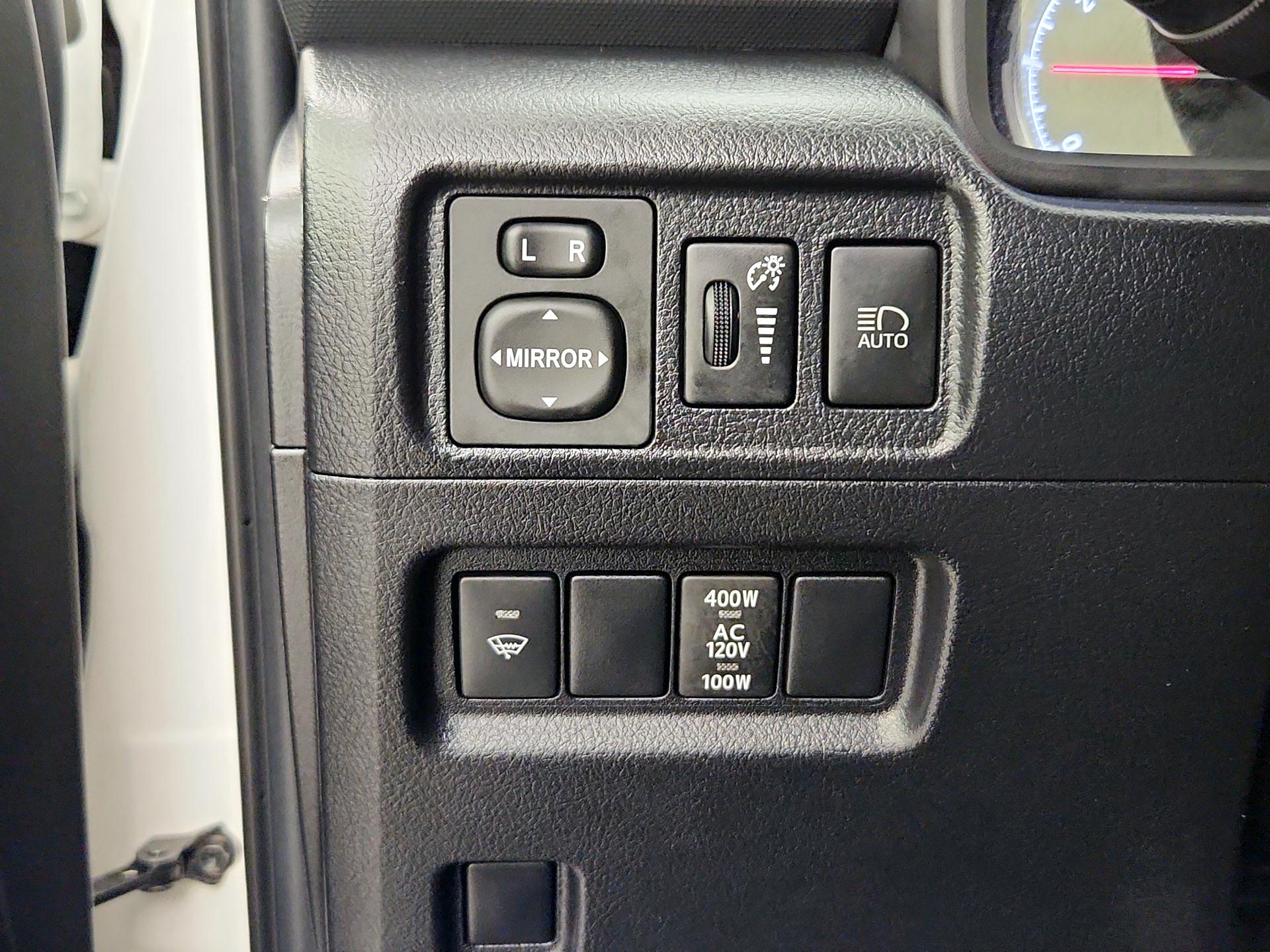 Thumbnail: 2020 Toyota 4Runner - 13