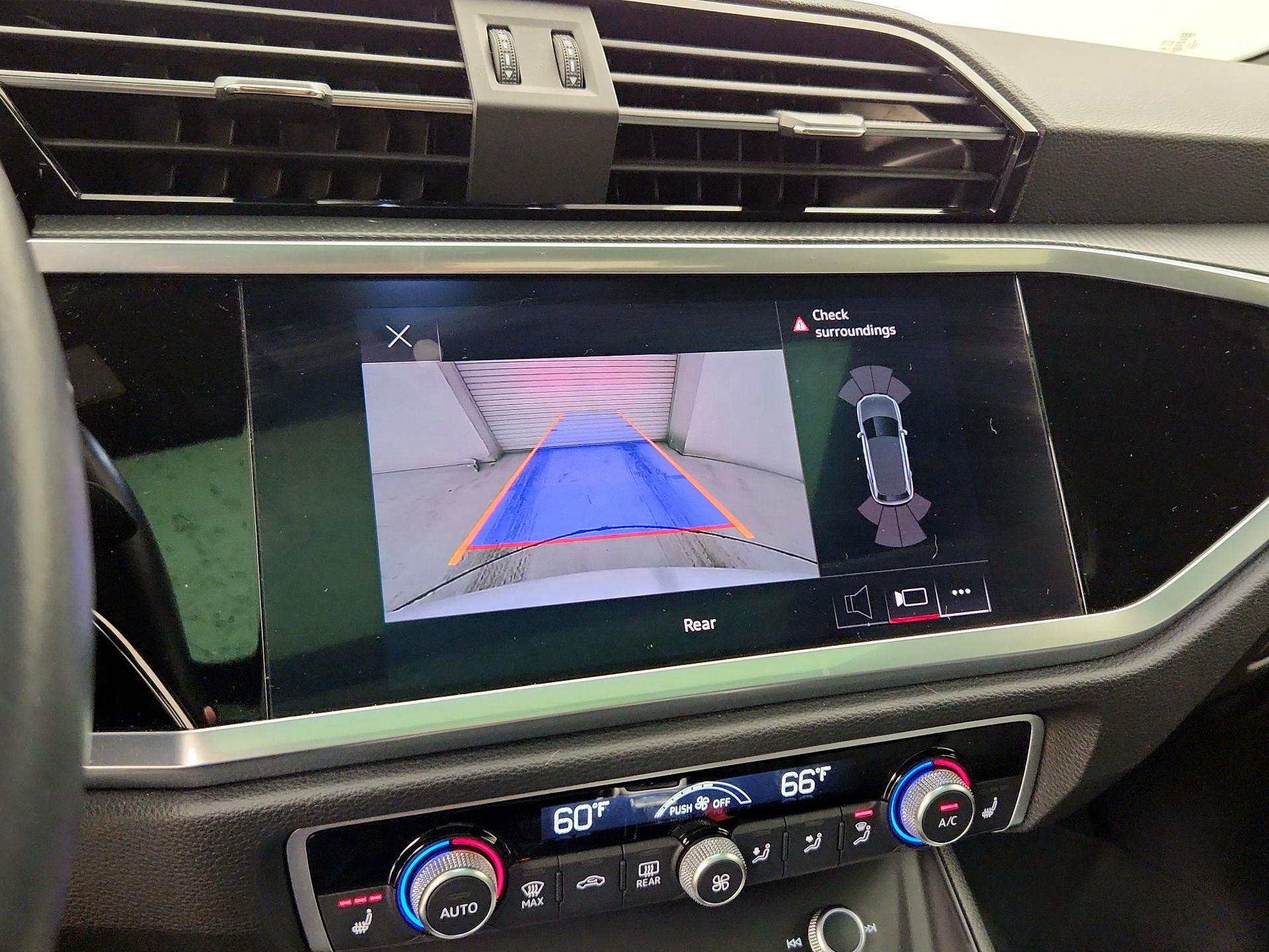 Thumbnail: 2022 Audi Q3 - 14