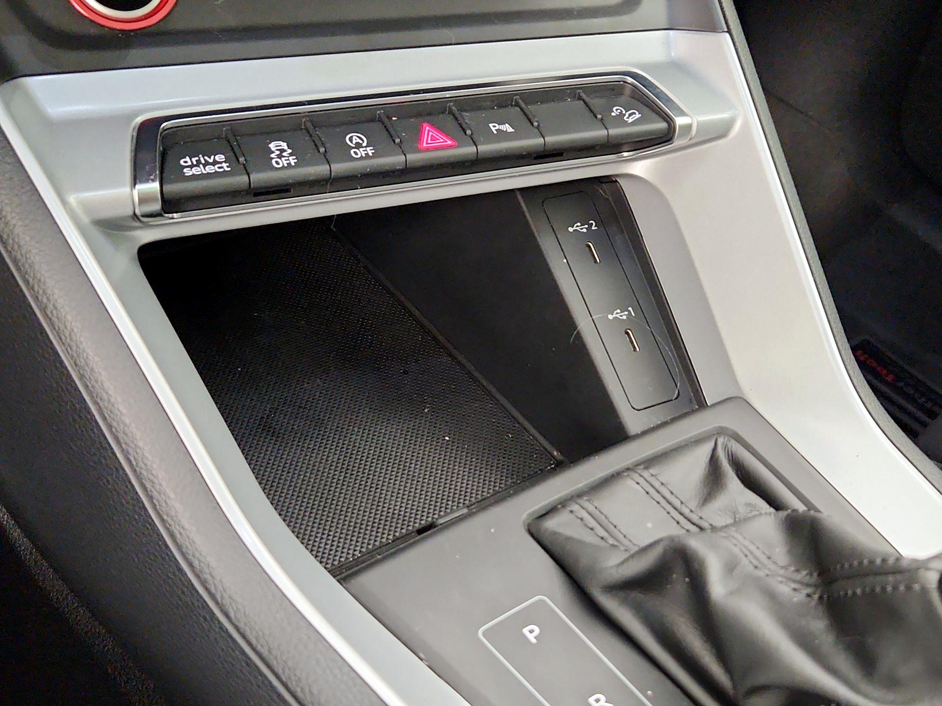 Thumbnail: 2022 Audi Q3 - 18