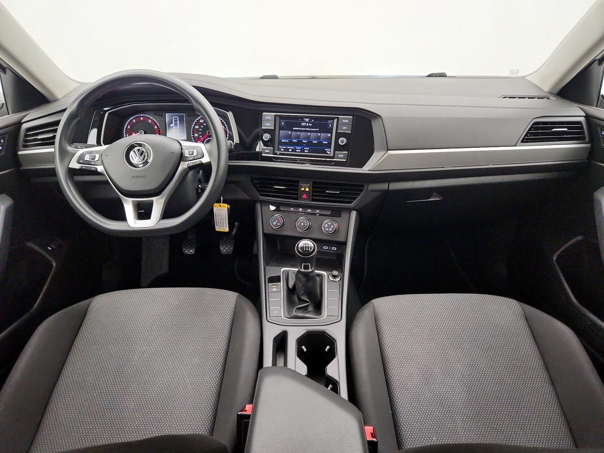 Thumbnail: 2020 Volkswagen Jetta - 9