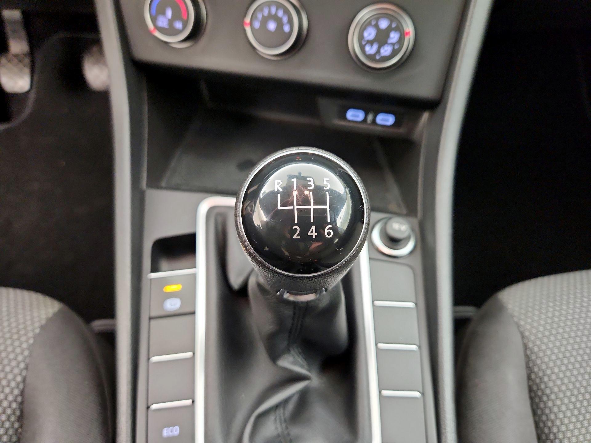 Thumbnail: 2020 Volkswagen Jetta - 17