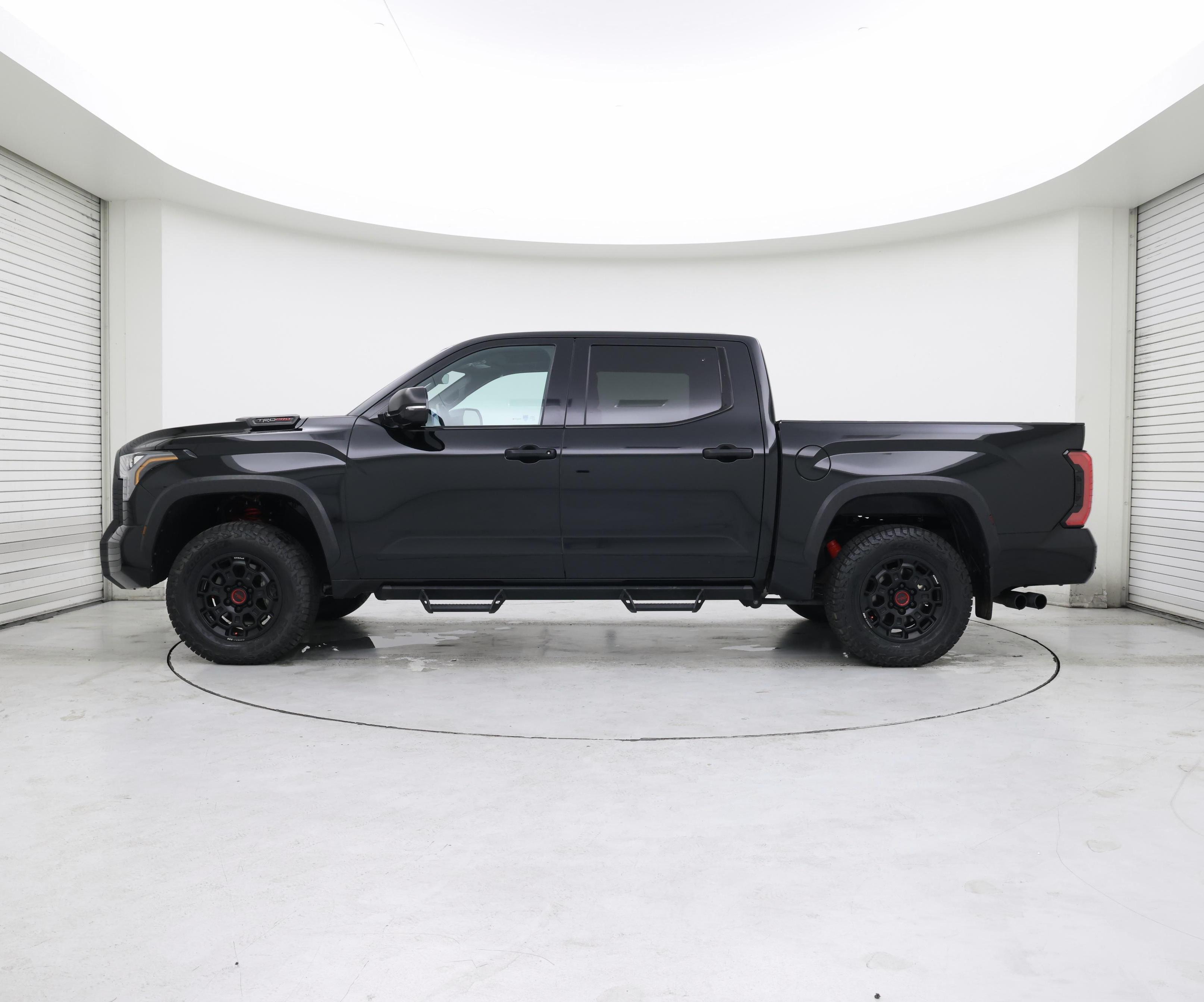 Thumbnail: 2024 Toyota Tundra - 3