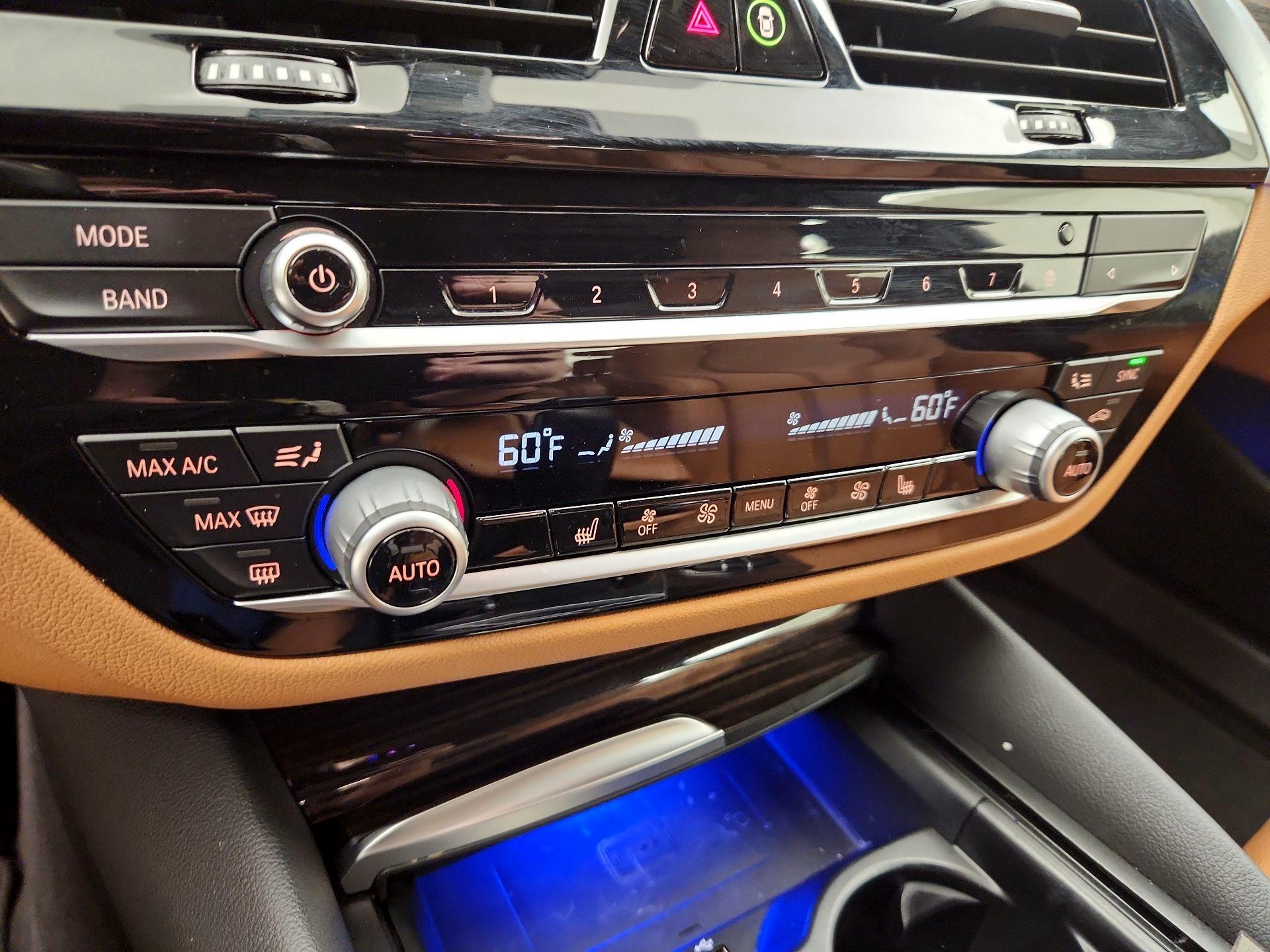 Thumbnail: 2020 BMW 5 Series - 17