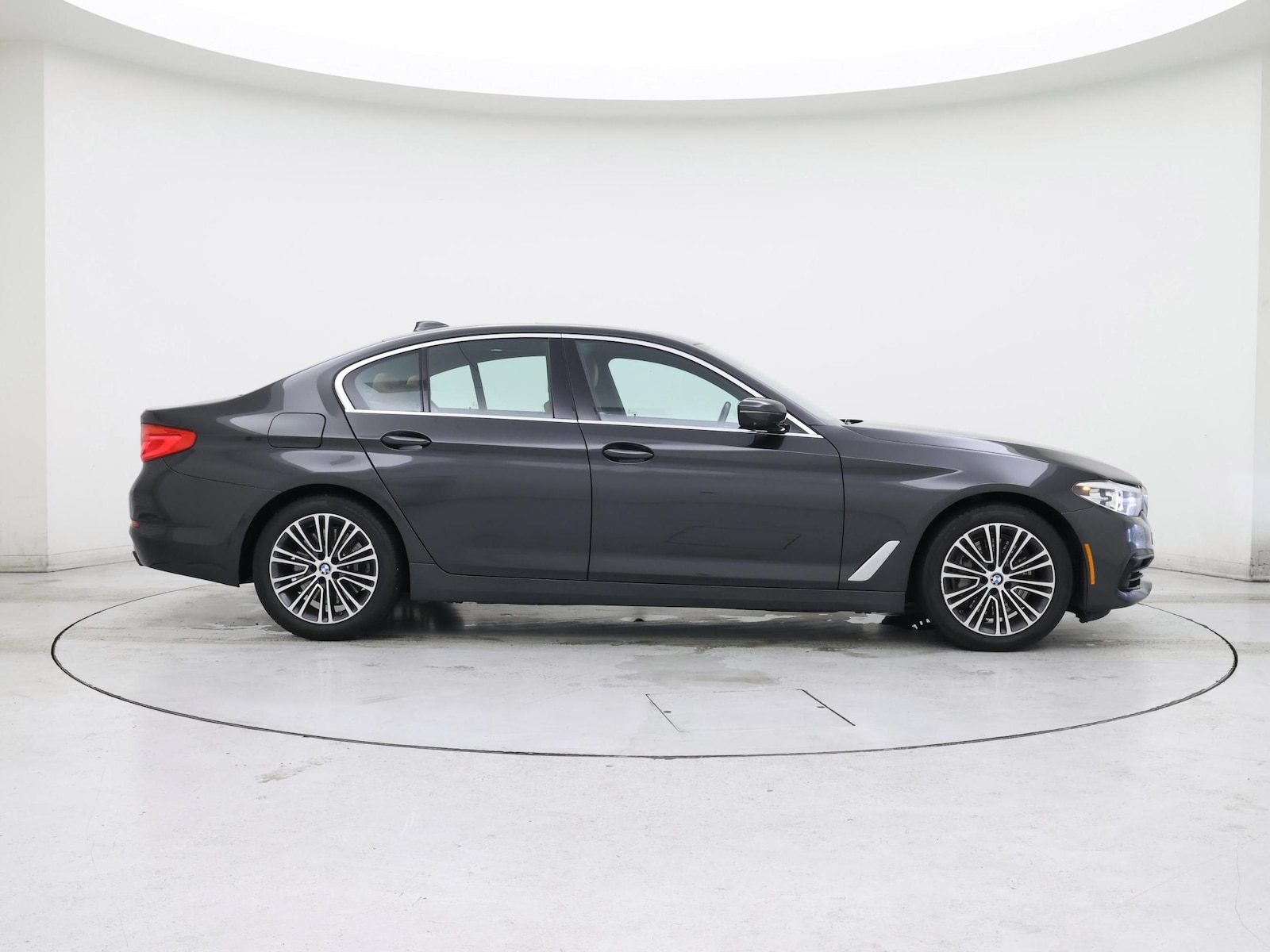 2020 BMW 5 Series 540i - Photo 8