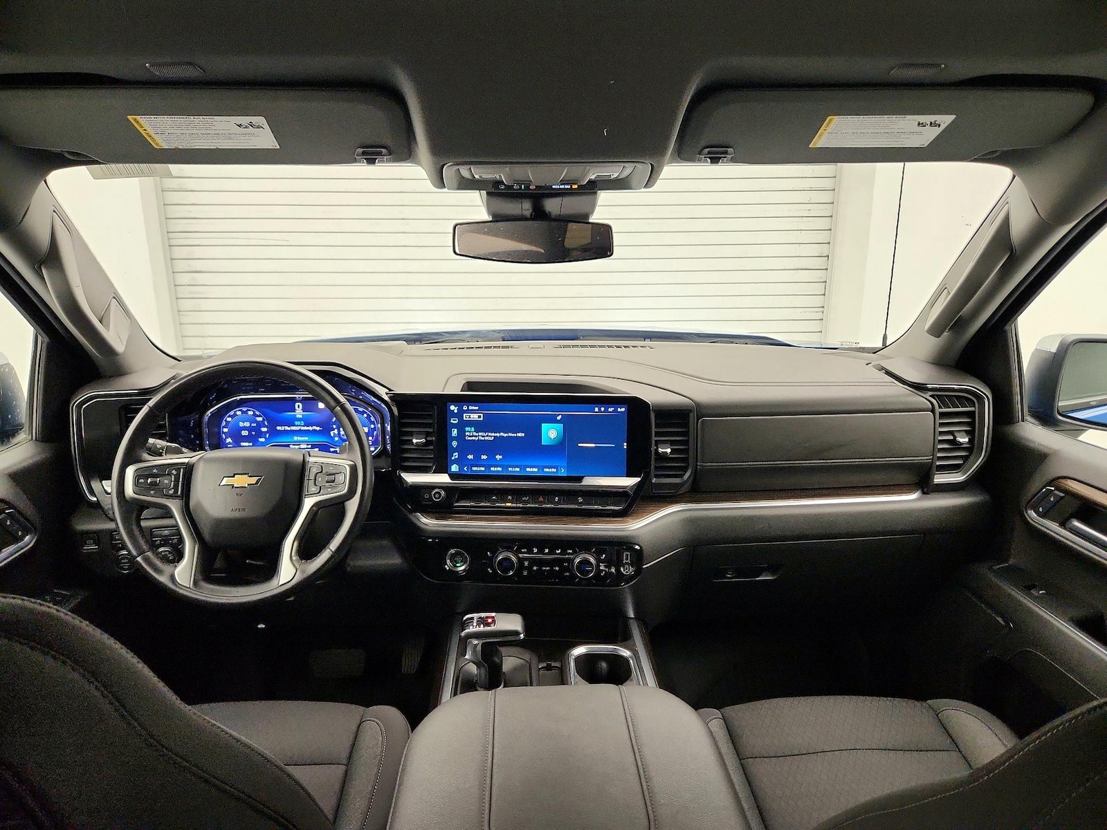 2023 Chevrolet Silverado 1500 LT - Photo 10