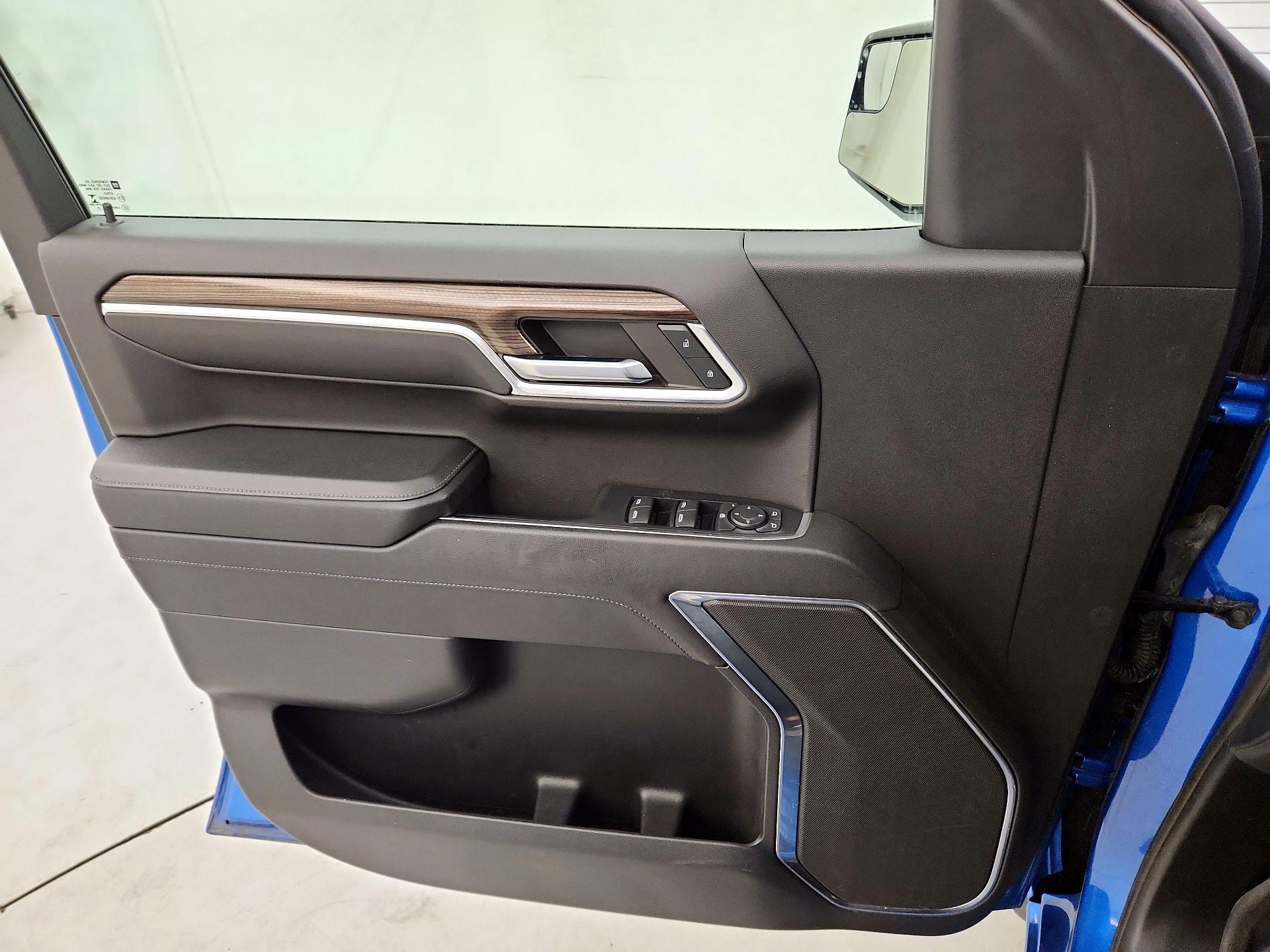 Thumbnail: 2023 Chevrolet Silverado 1500 - 12