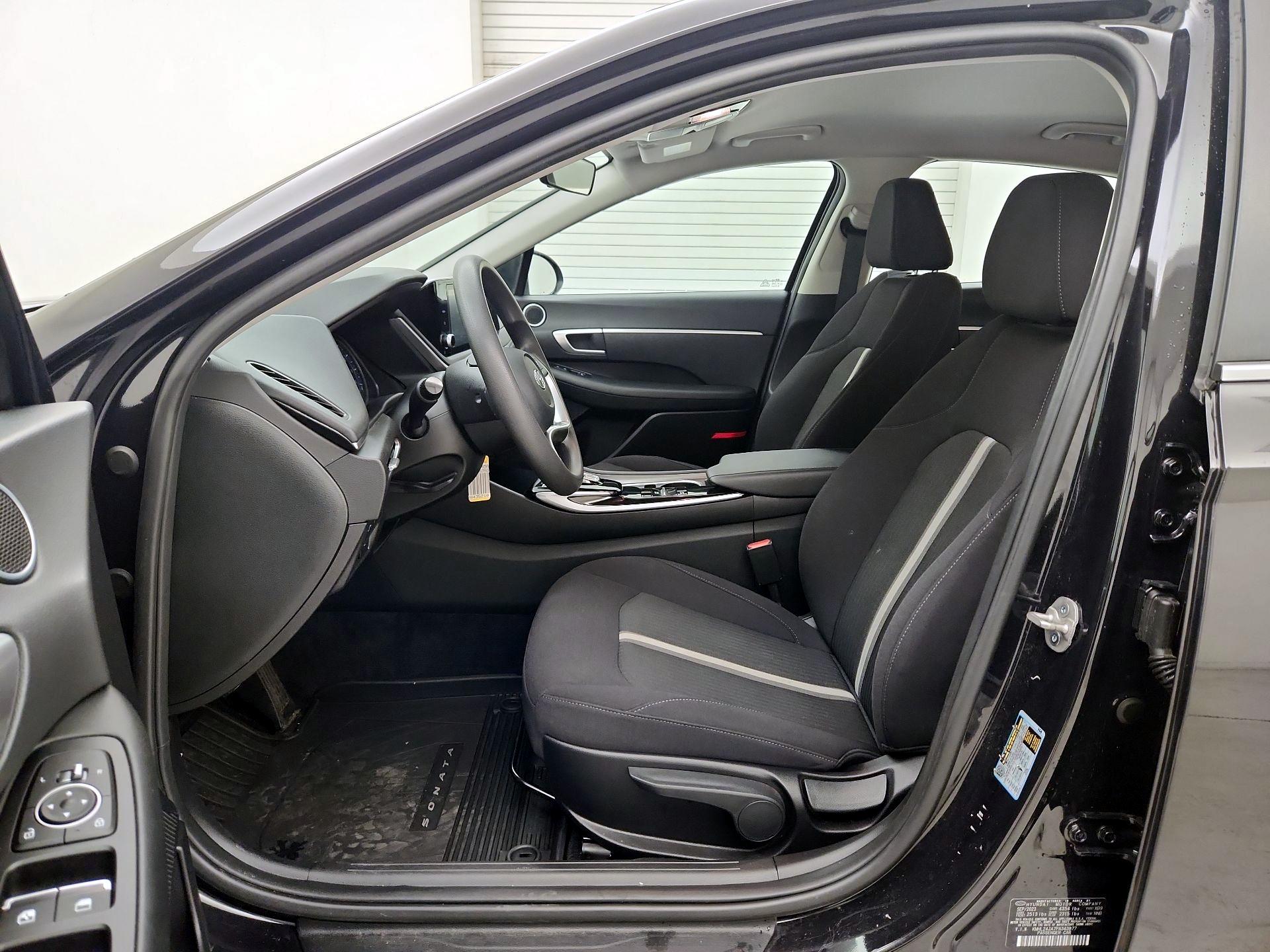 Thumbnail: 2023 Hyundai Sonata - 11